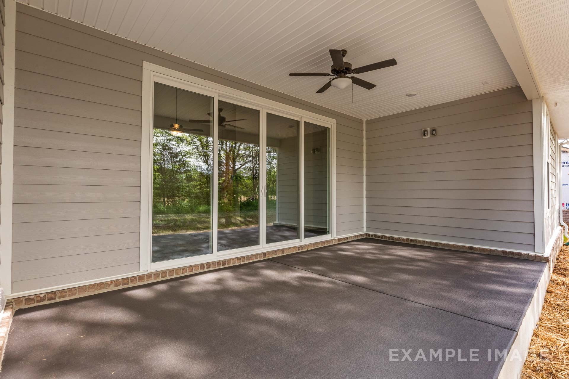 2933 Woodcrest Drive