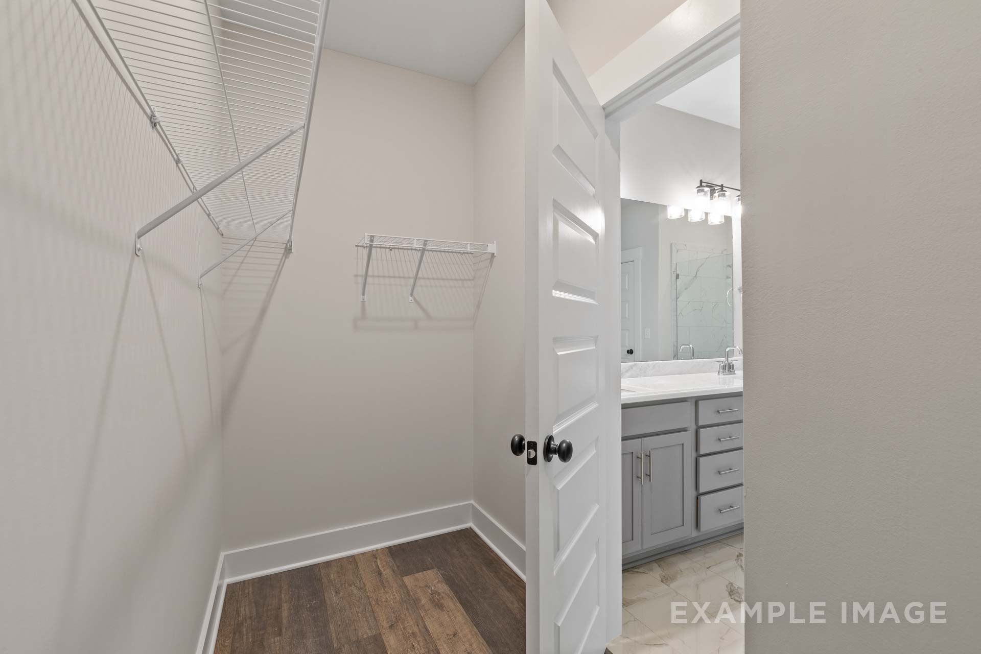 2933 Woodcrest Drive