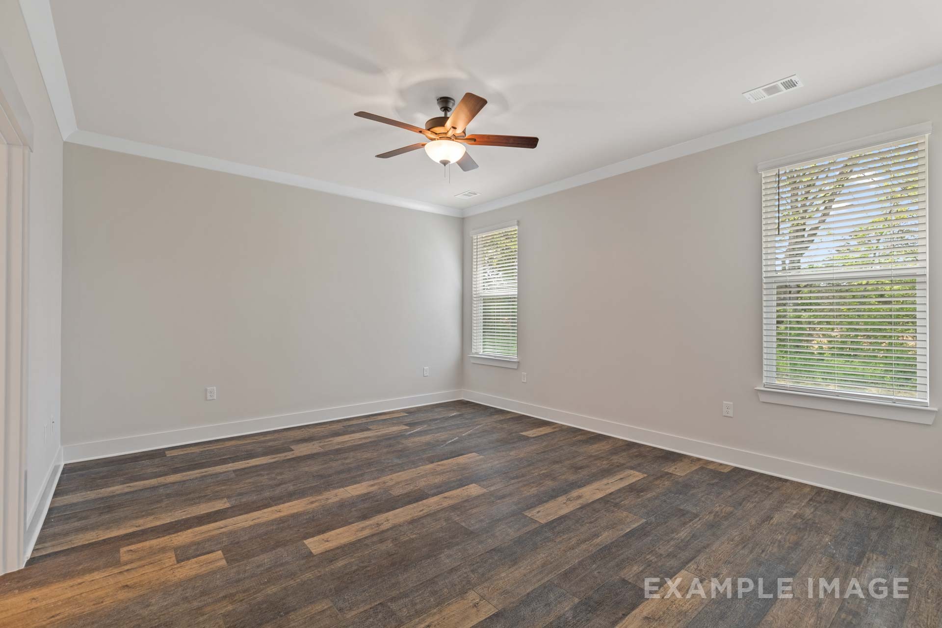 2933 Woodcrest Drive