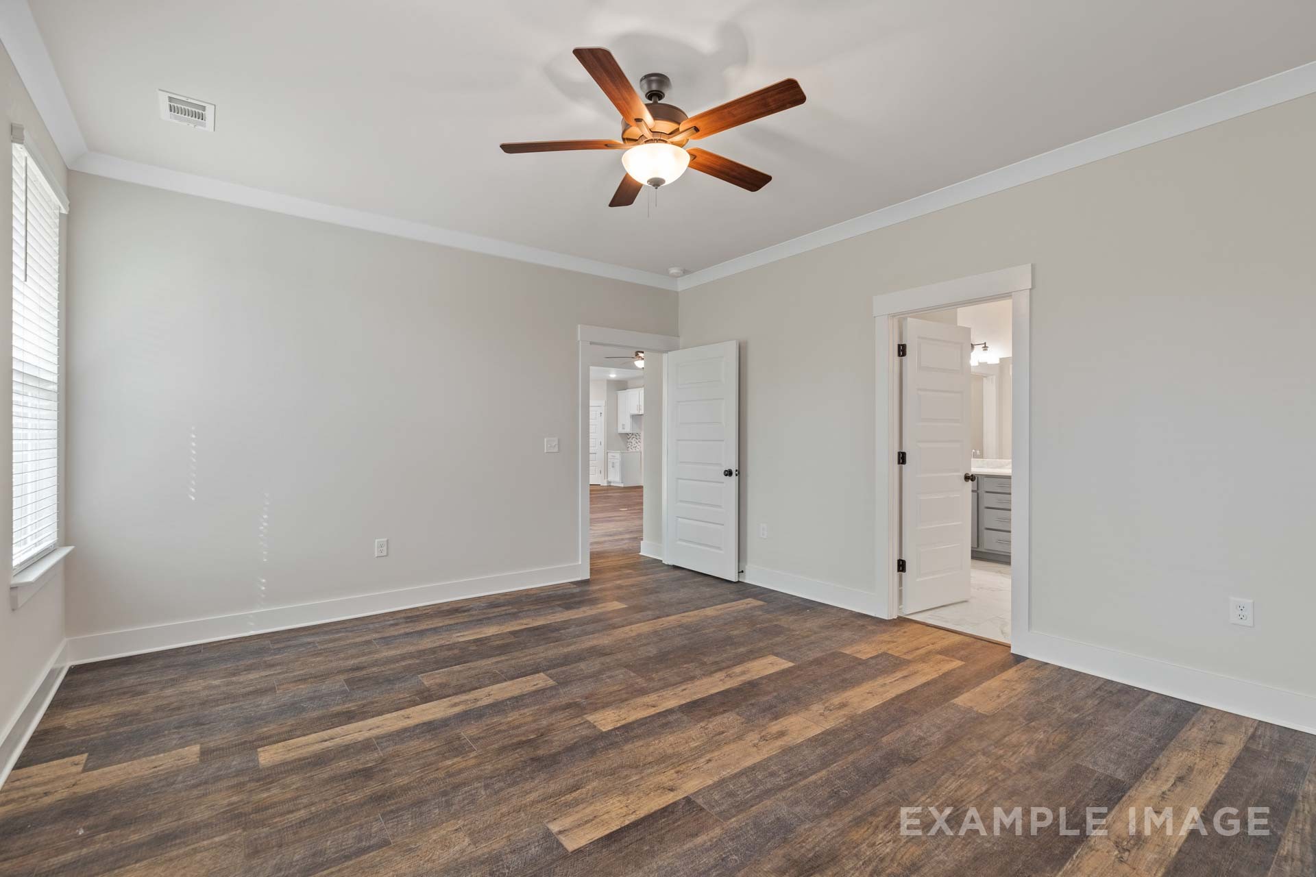 2933 Woodcrest Drive