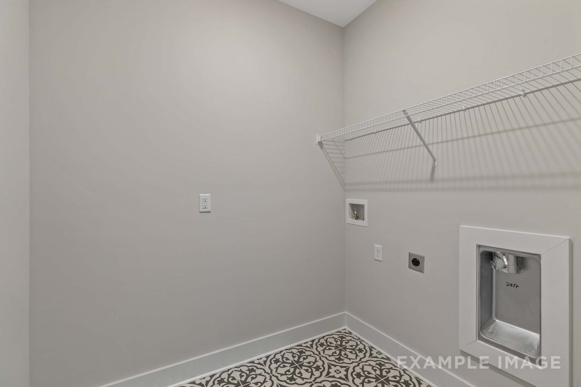 2933 Woodcrest Drive