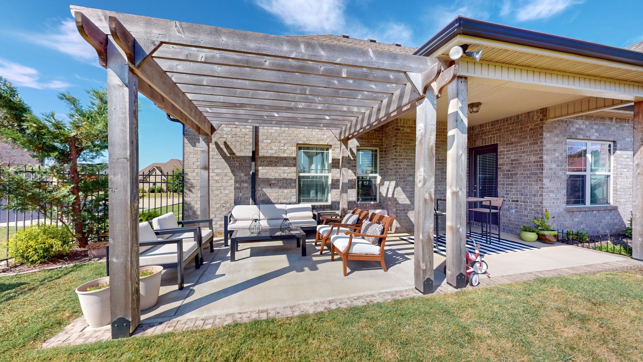 216 Waldronview Dr