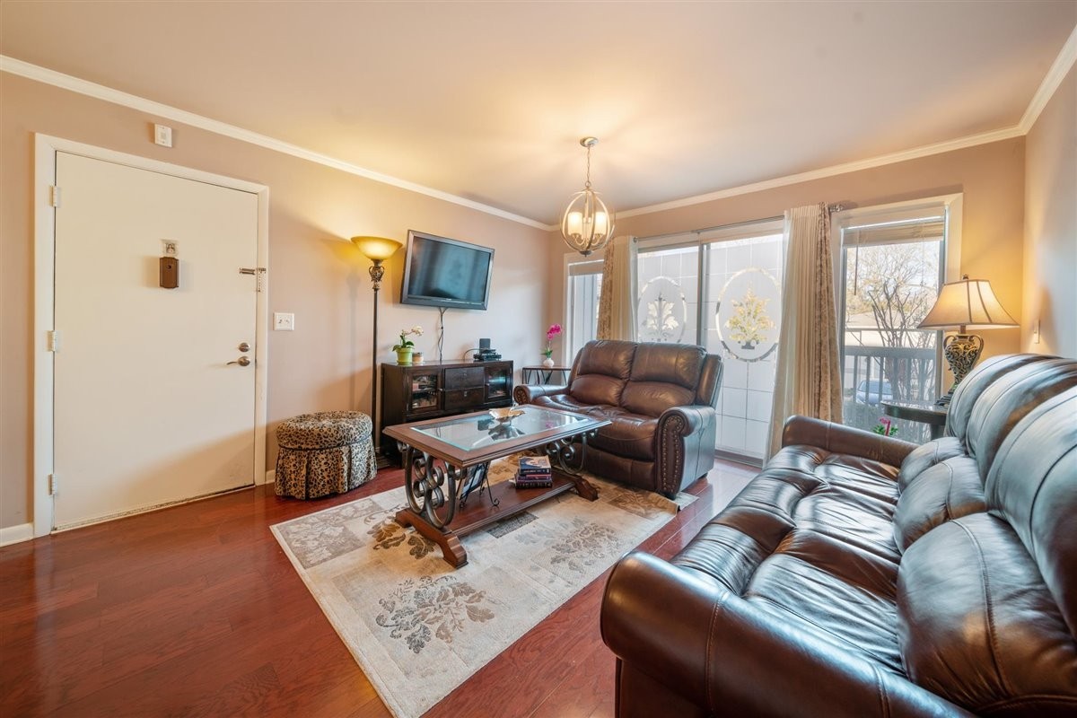 21 Vaughns Gap Rd Unit: 61