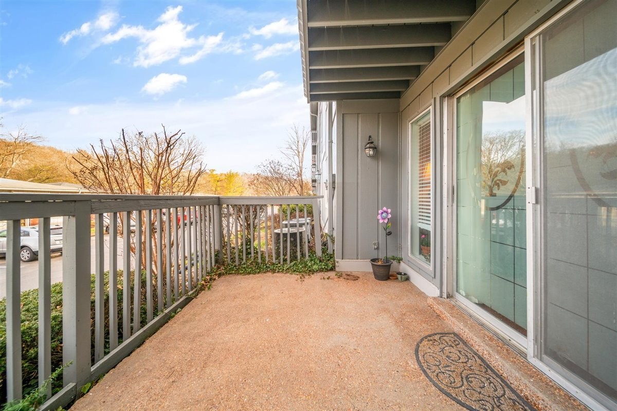 21 Vaughns Gap Rd Unit: 61