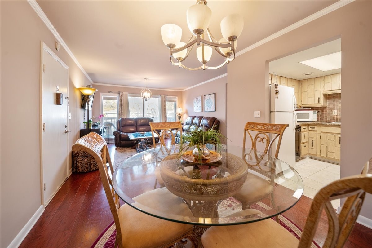 21 Vaughns Gap Rd Unit: 61