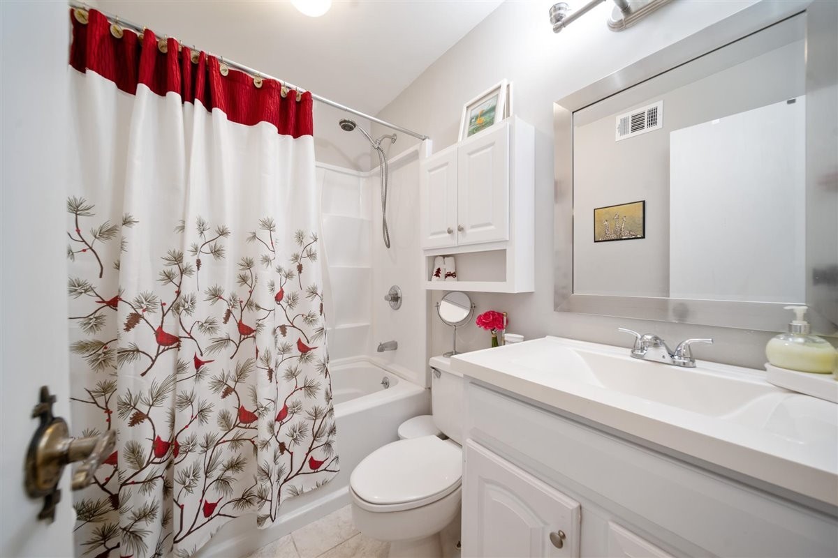 21 Vaughns Gap Rd Unit: 61