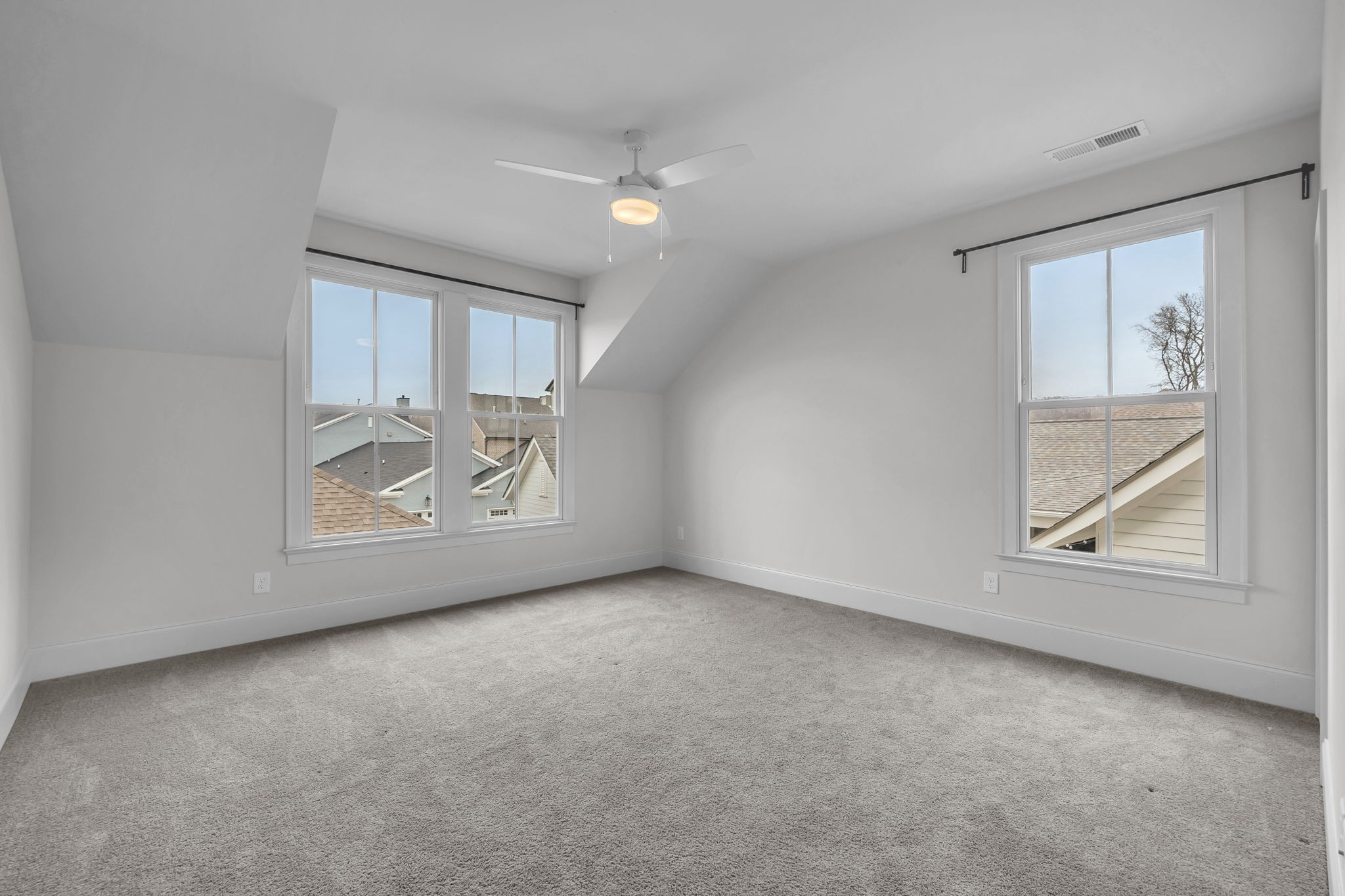 311 Stephens Valley Blvd