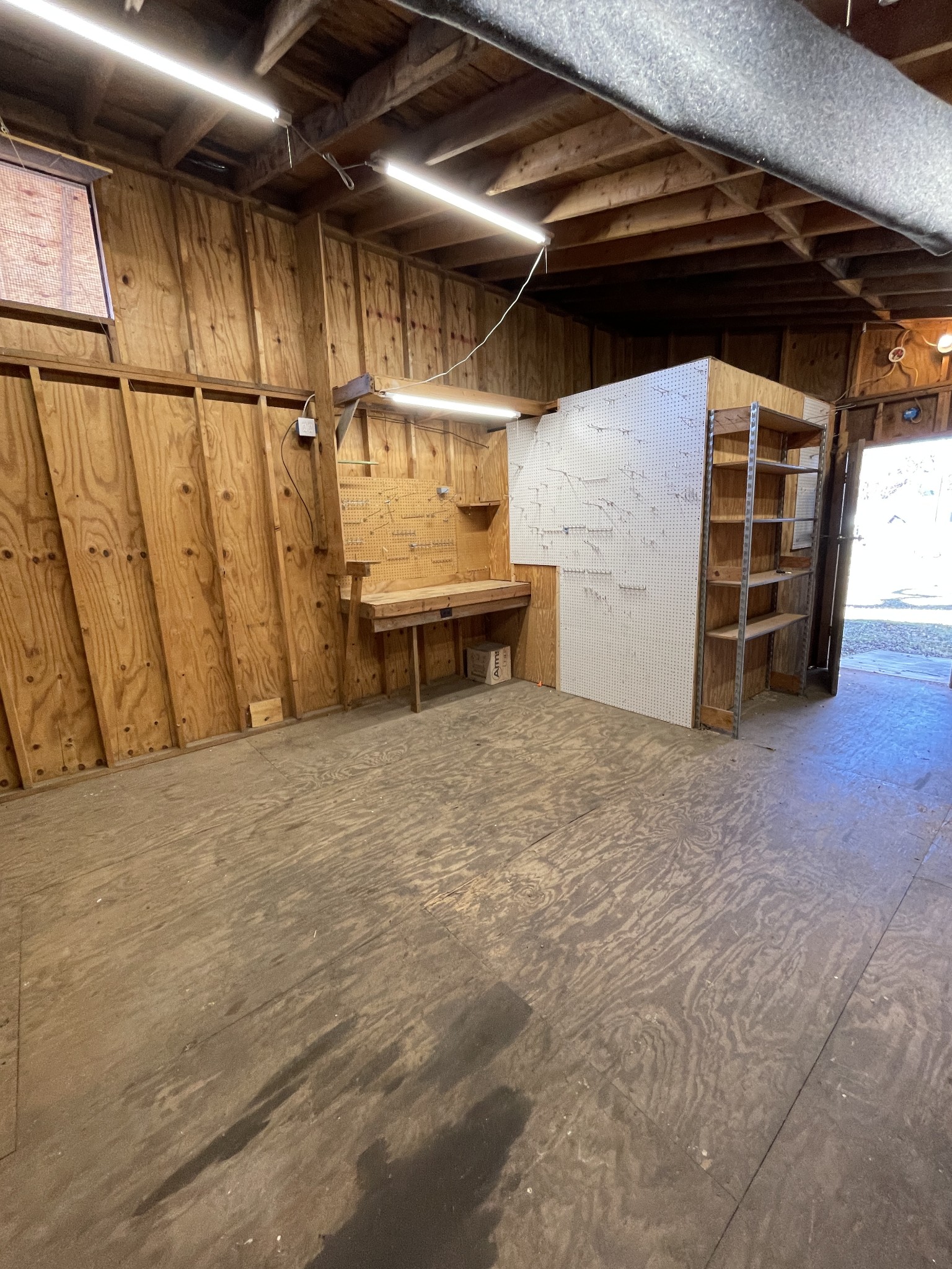 321 E Lytle St
