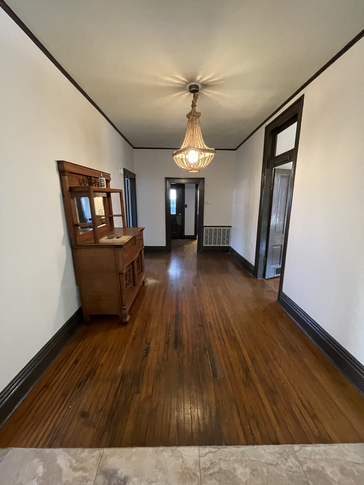 321 E Lytle St