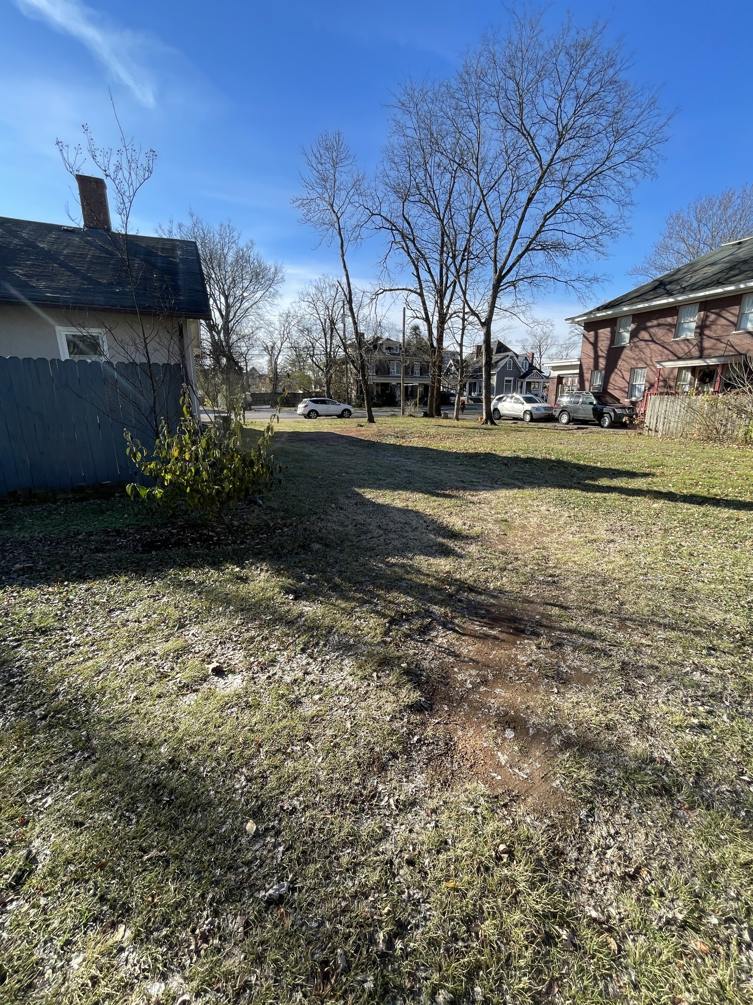321 E Lytle St