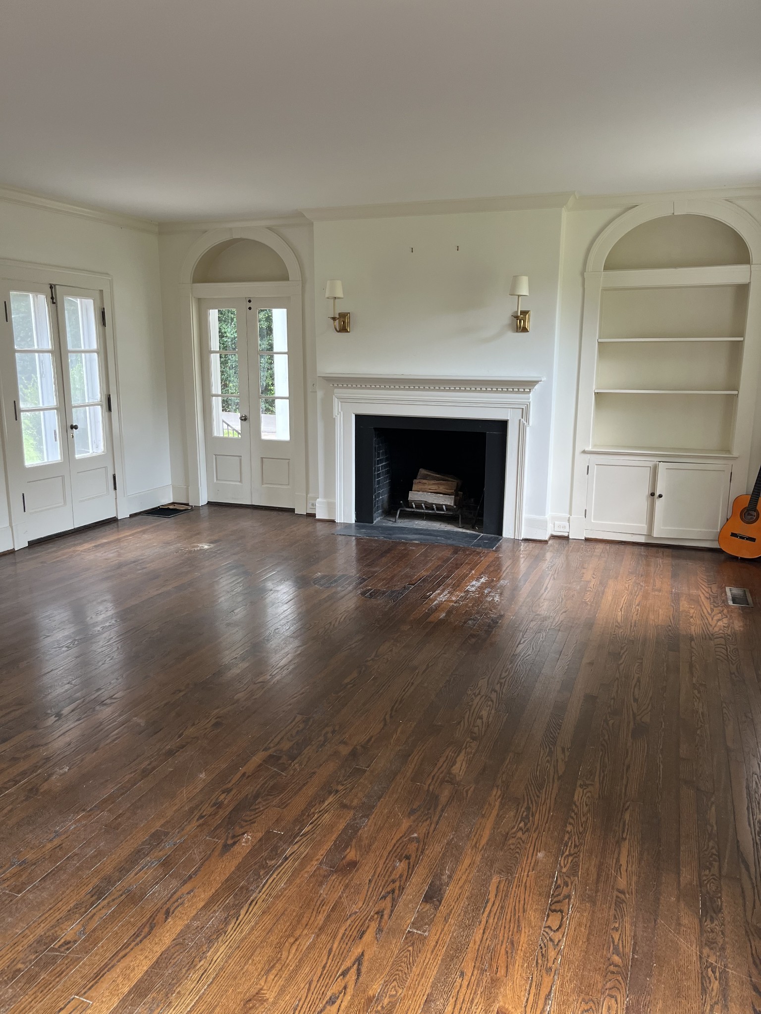 310 Lynnwood Blvd