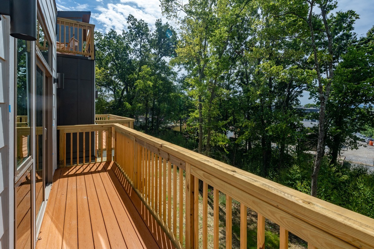3075 Edwin Cir