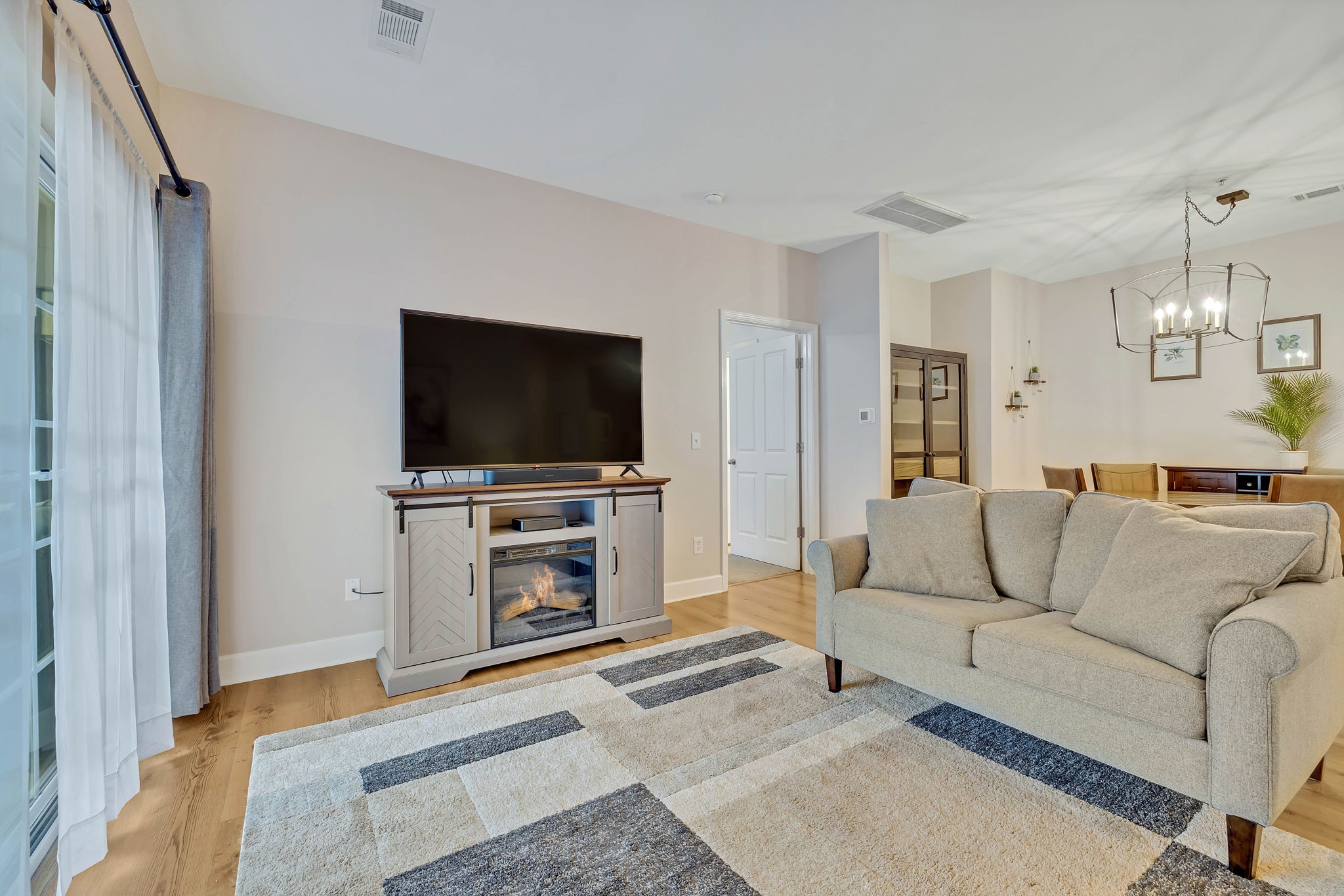 7221 Althorp Way Unit: 1