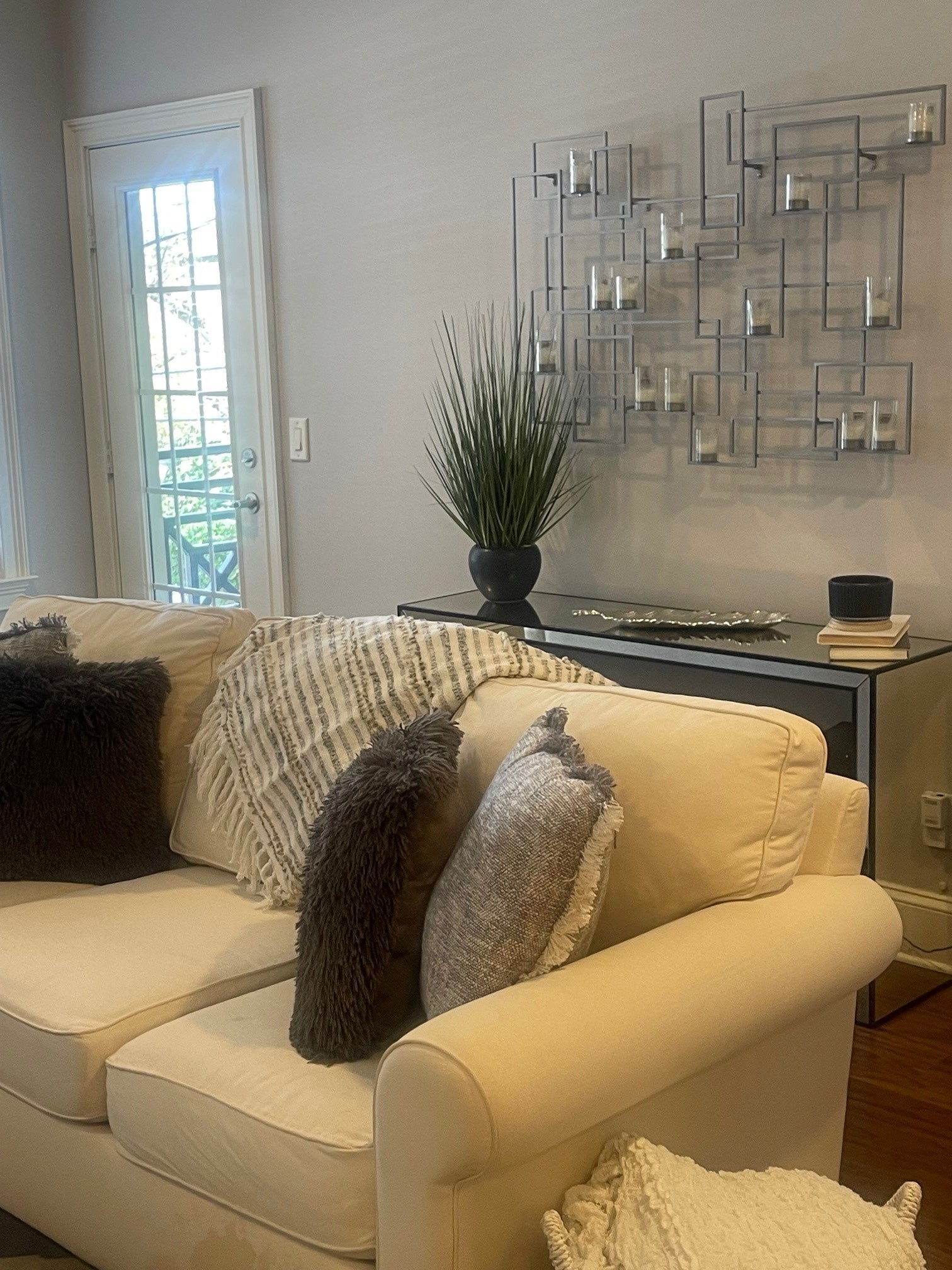 1010 16th Ave, S Unit: 207