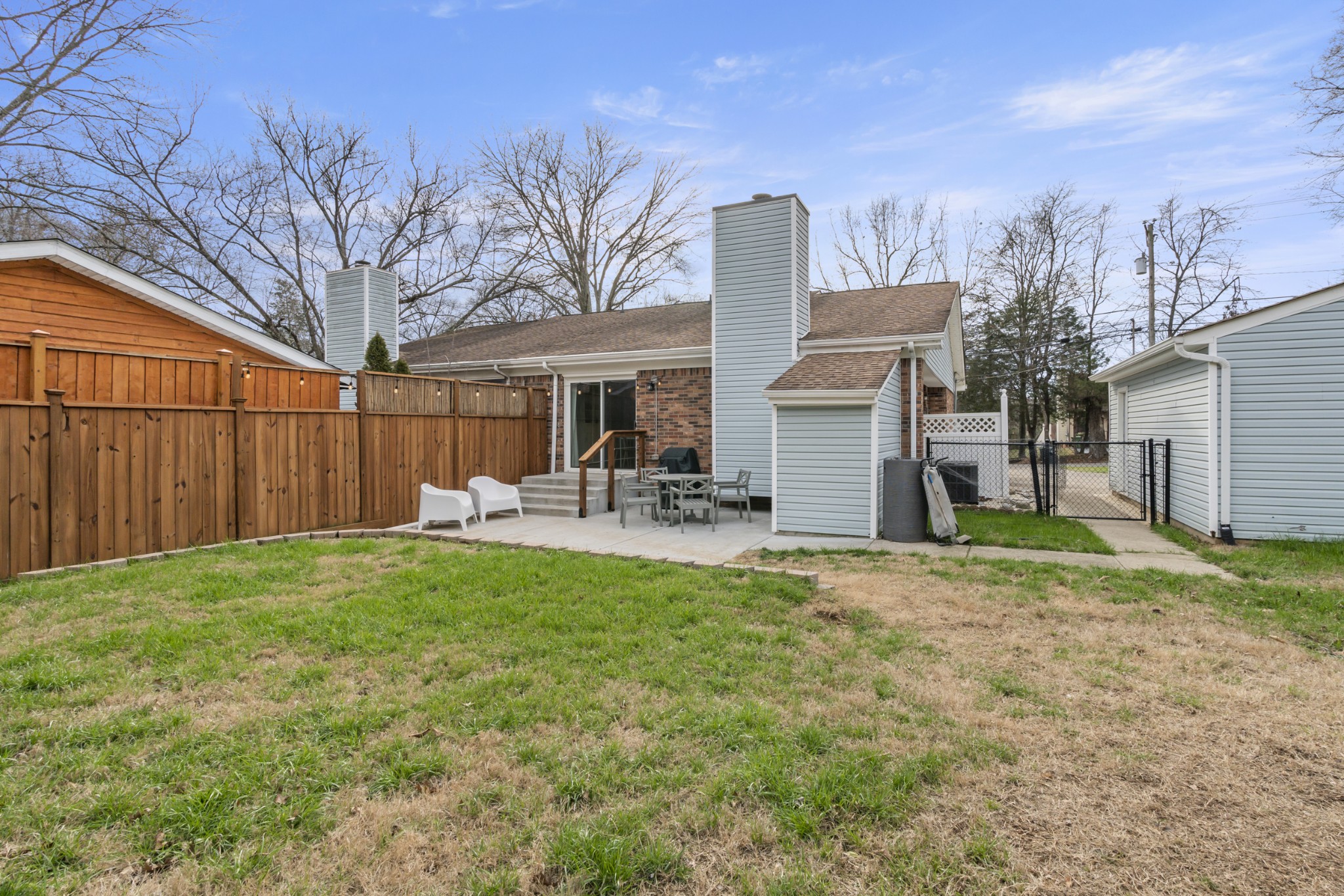 3198 Trails End Ln