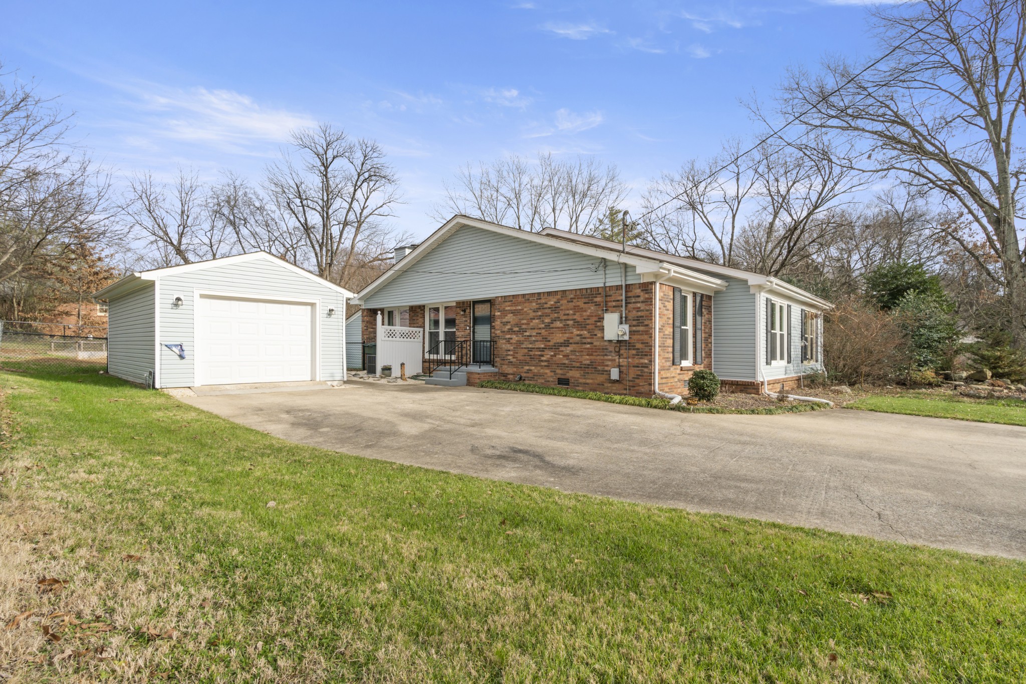 3198 Trails End Ln