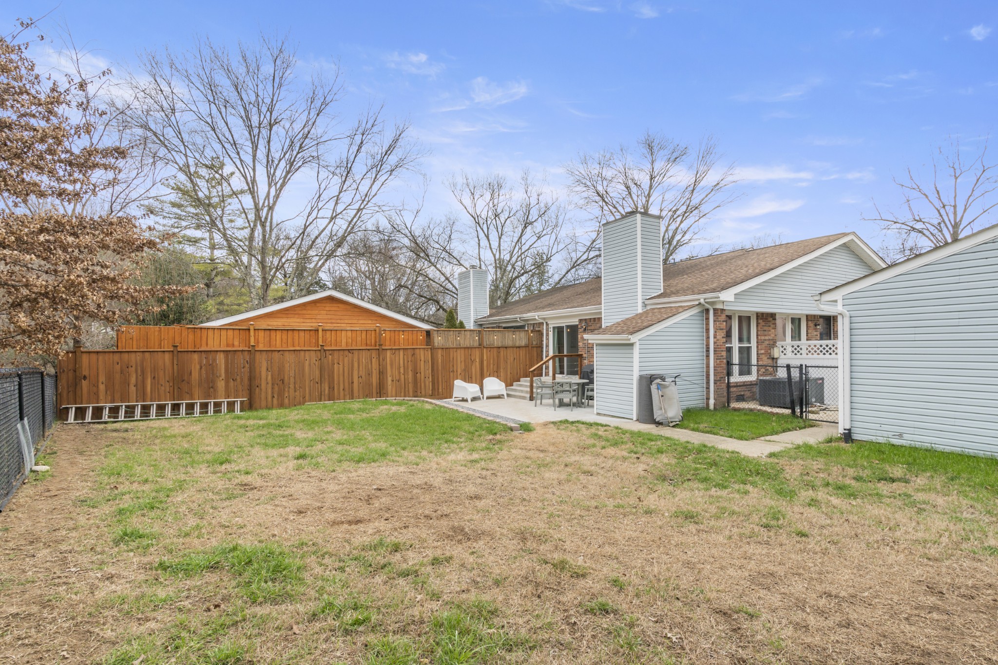3198 Trails End Ln