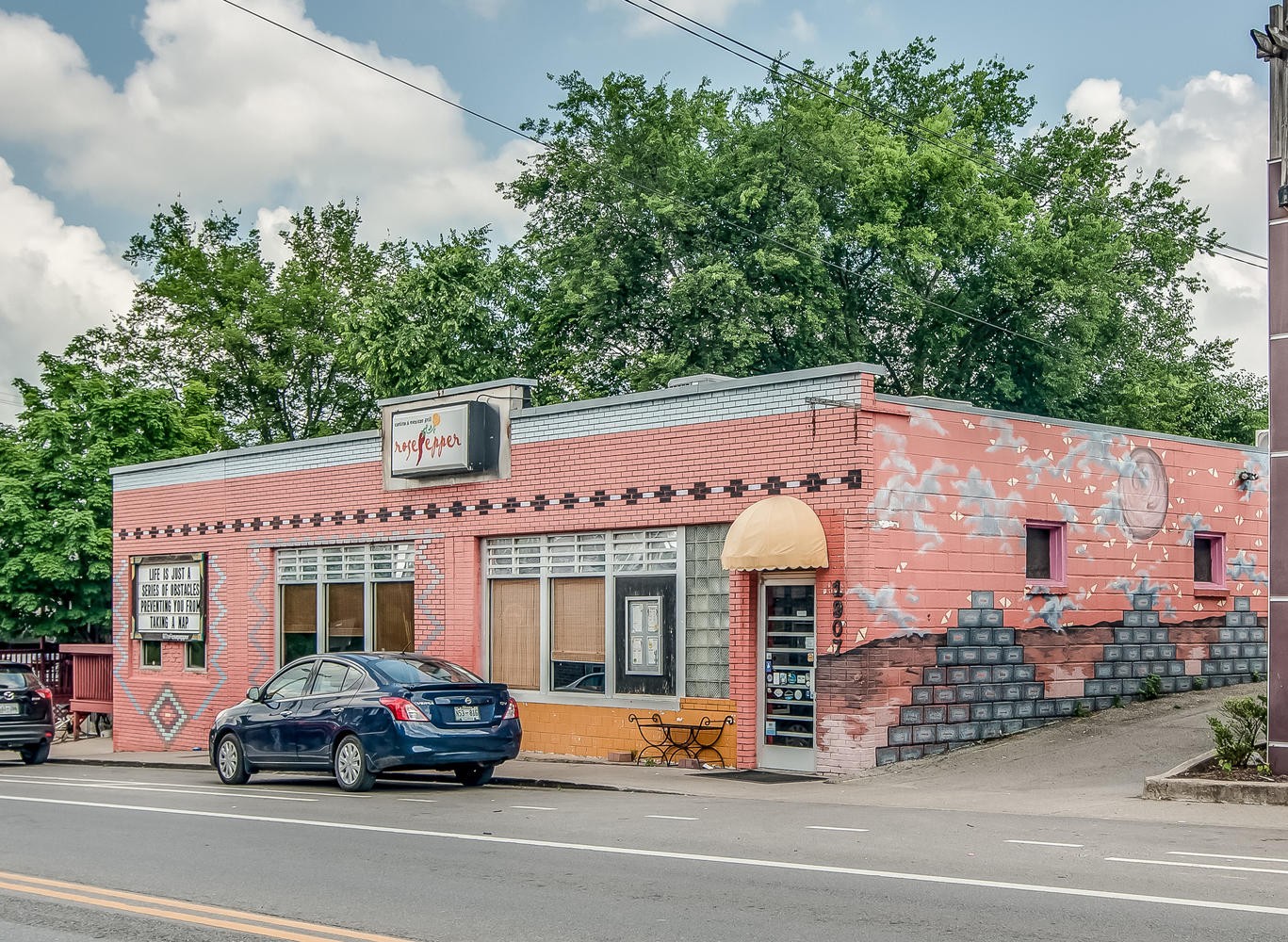 1621 Long Ave