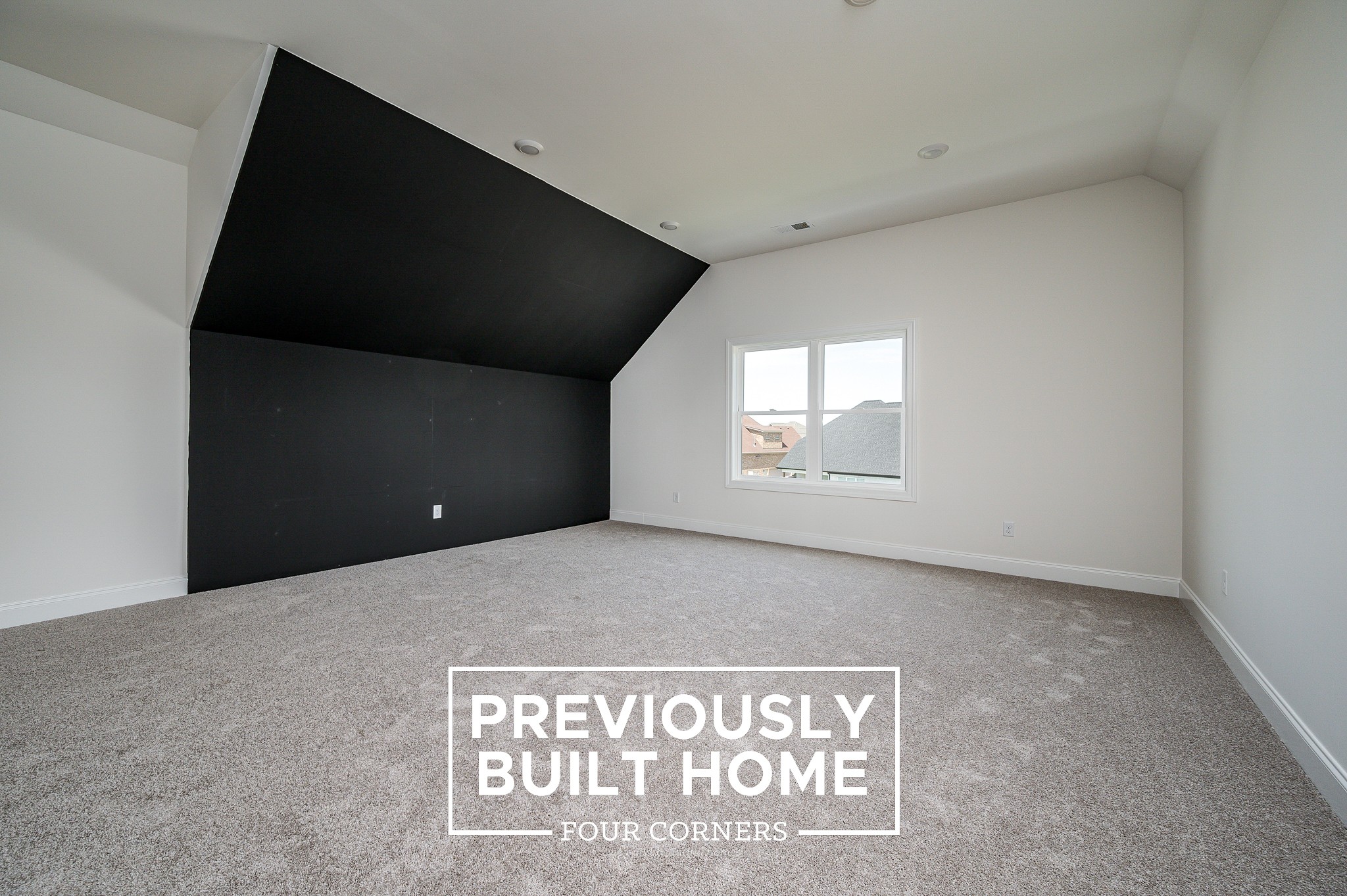 5422 Maroon Drive
