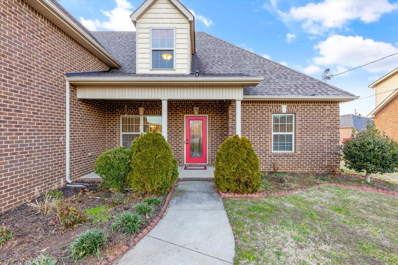 303 Janie St