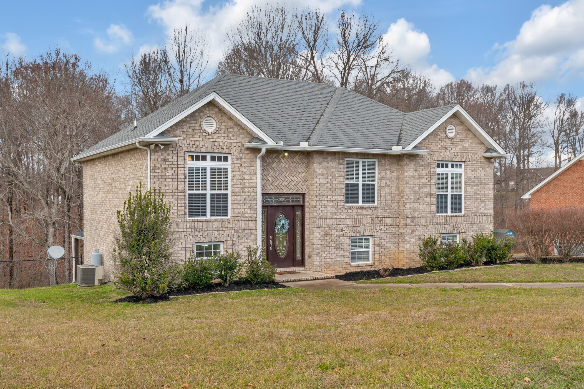 1350 Grassland Dr