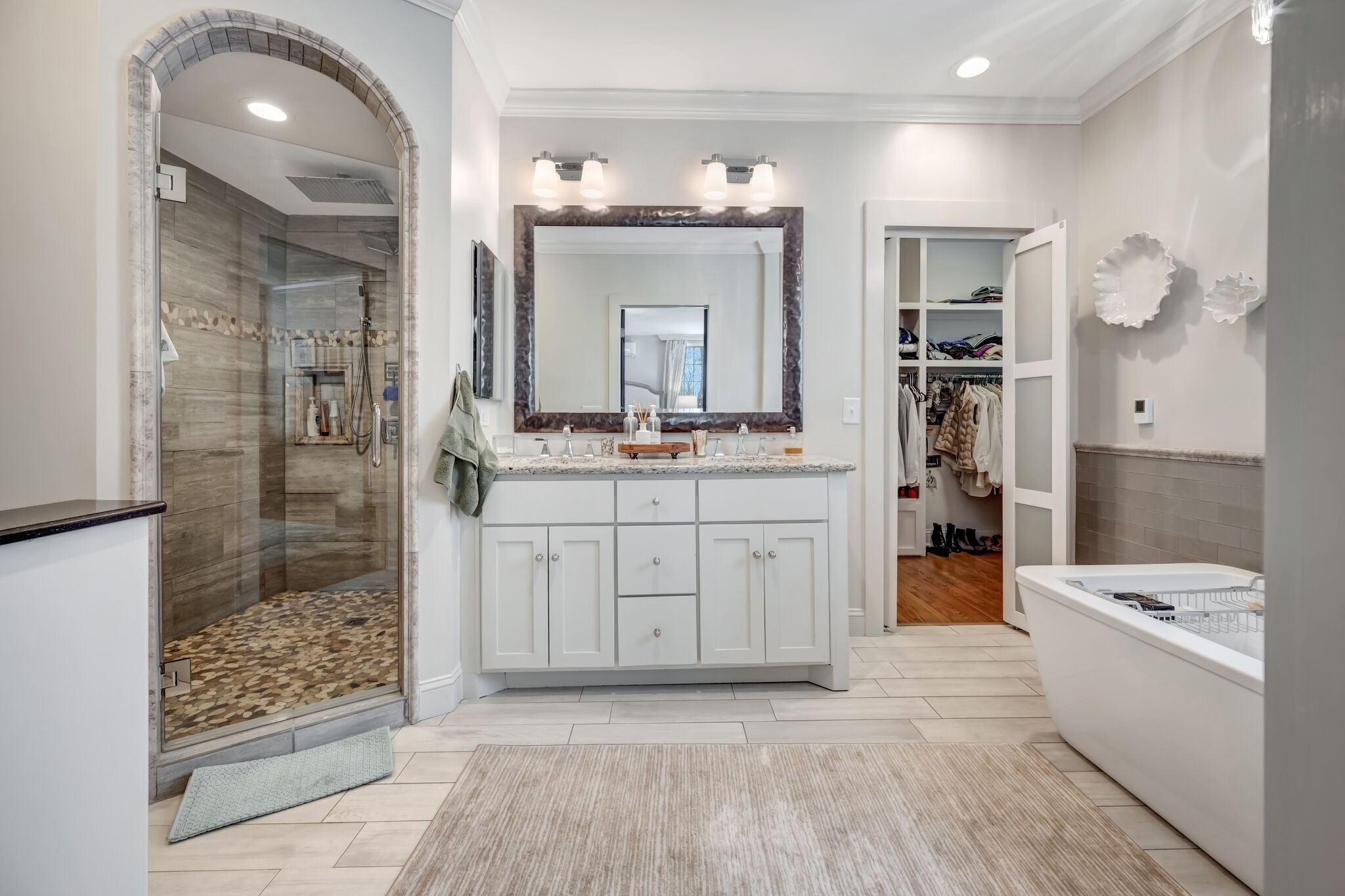 110 Lynnwood Ter
