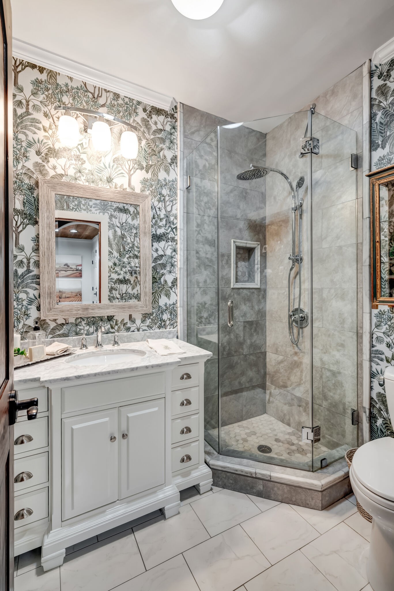 110 Lynnwood Ter
