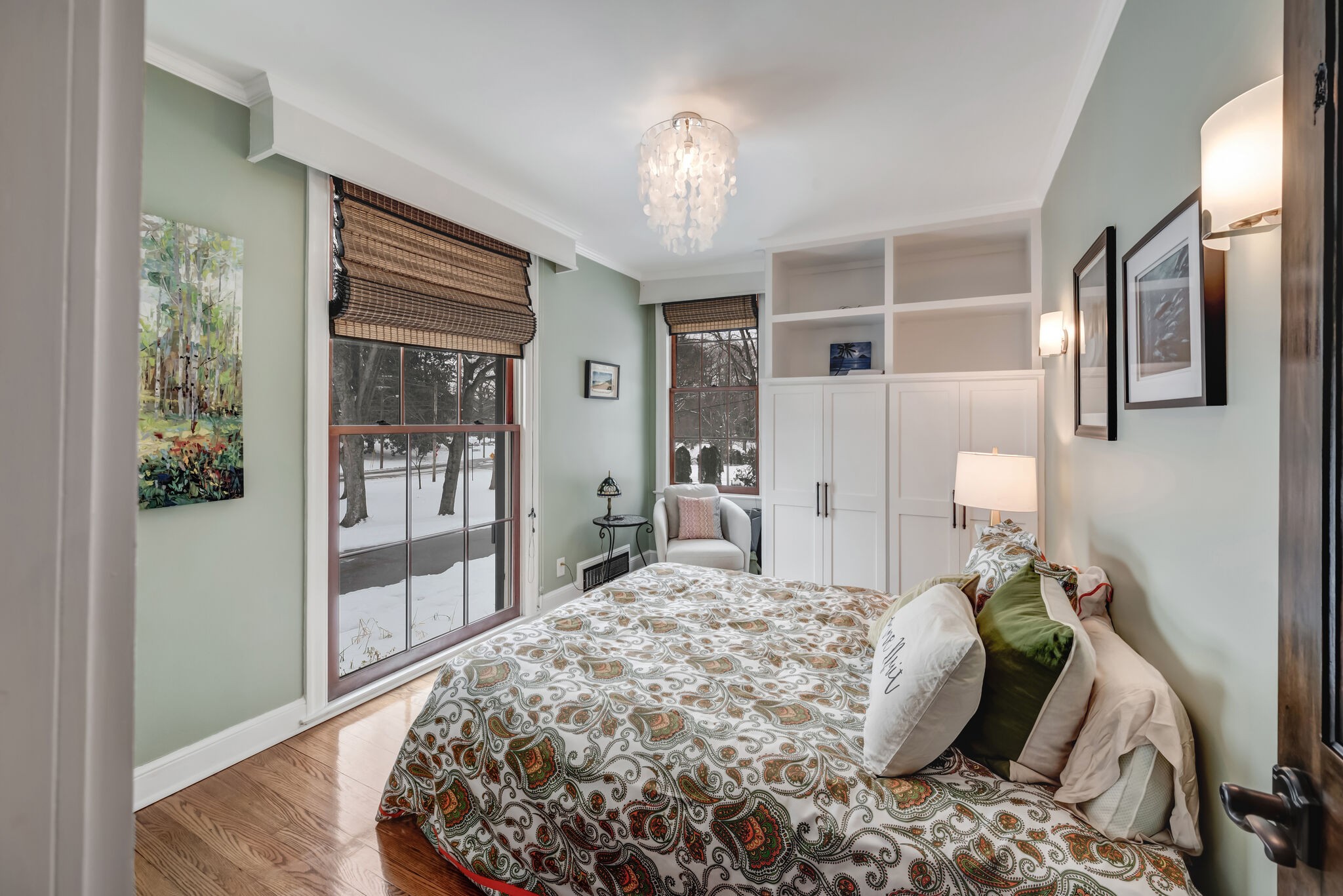 110 Lynnwood Ter