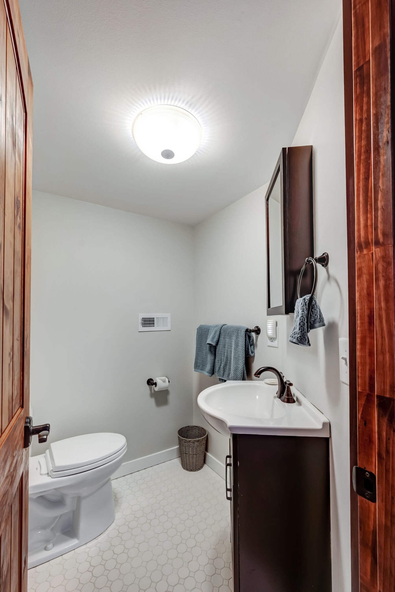 110 Lynnwood Ter