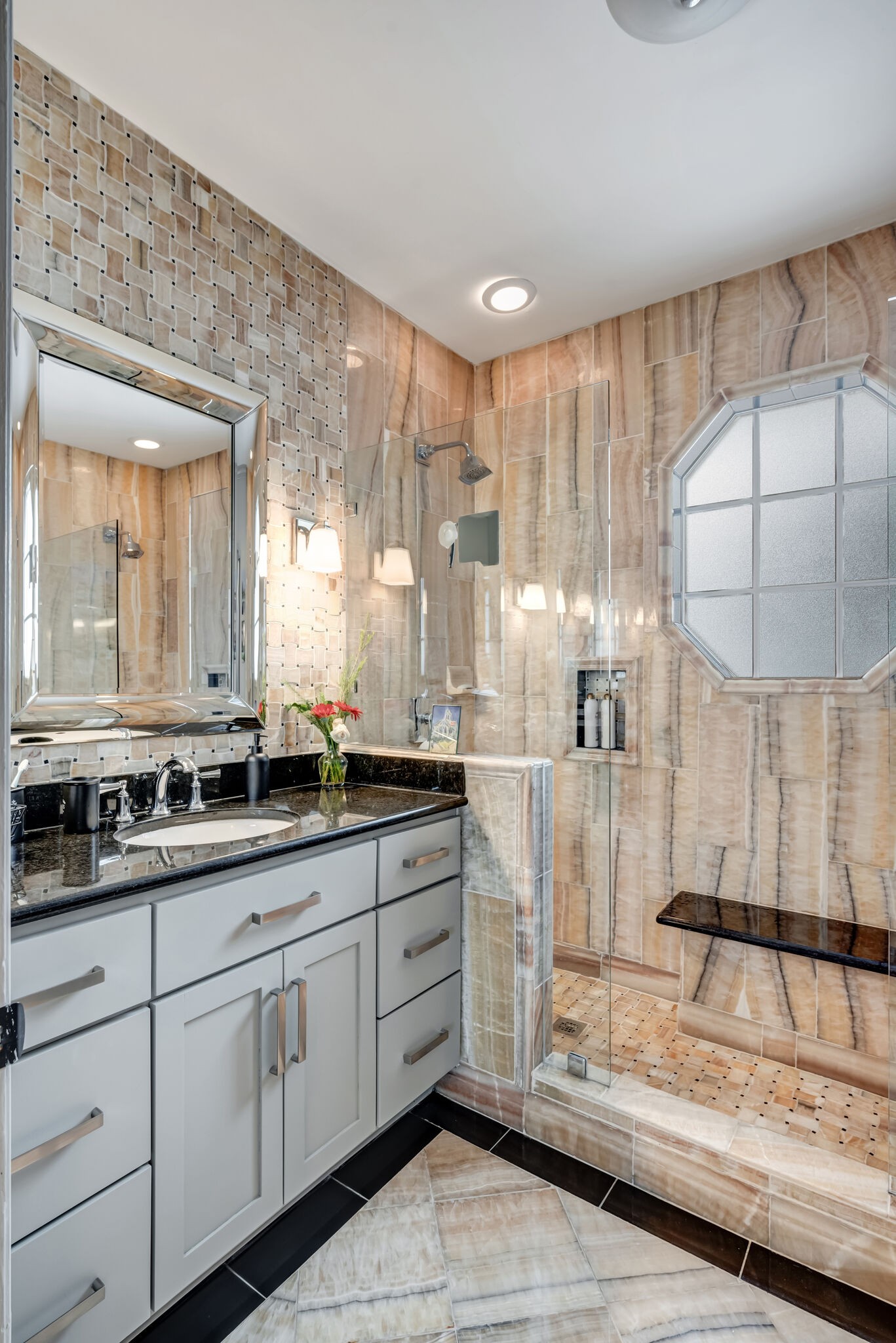 110 Lynnwood Ter
