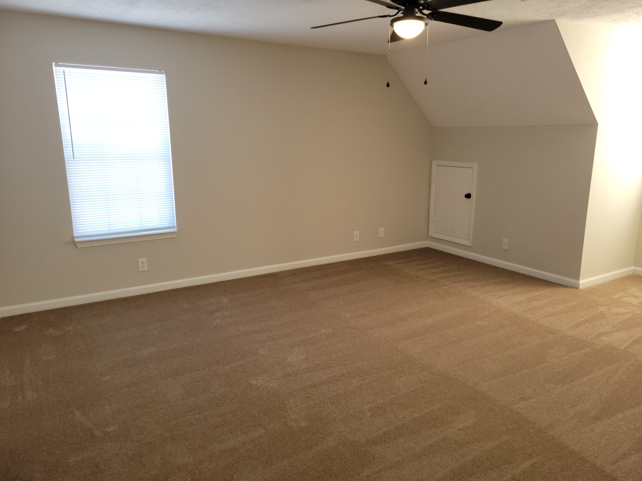 1210 Pearlknob Court