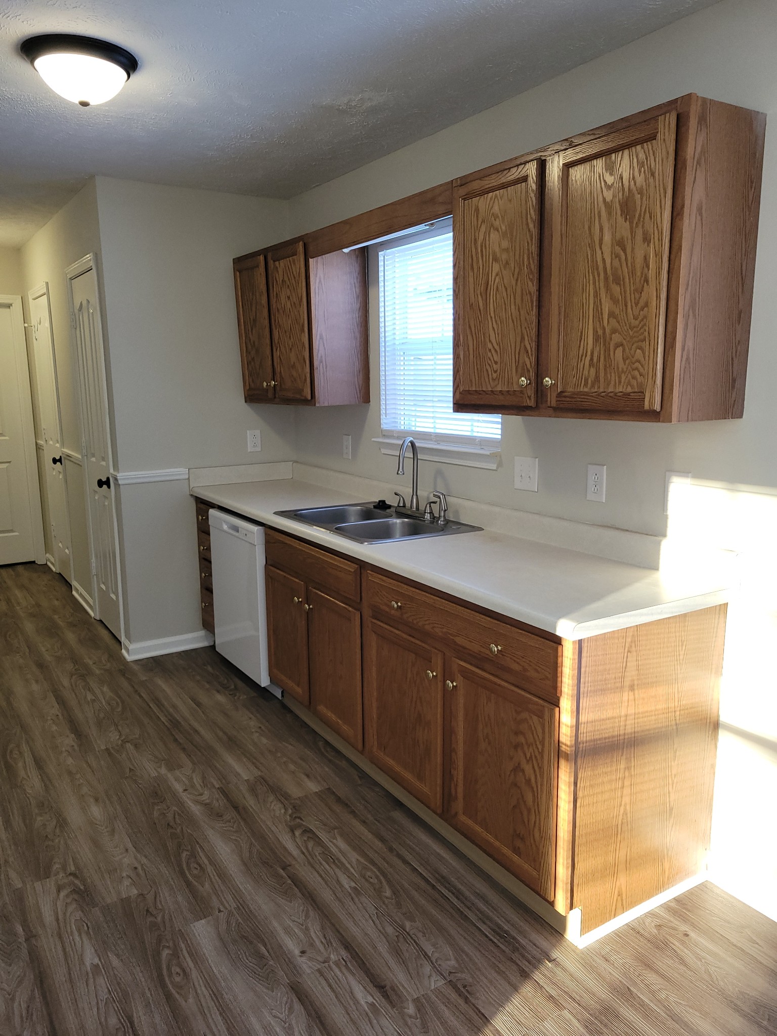 1210 Pearlknob Court