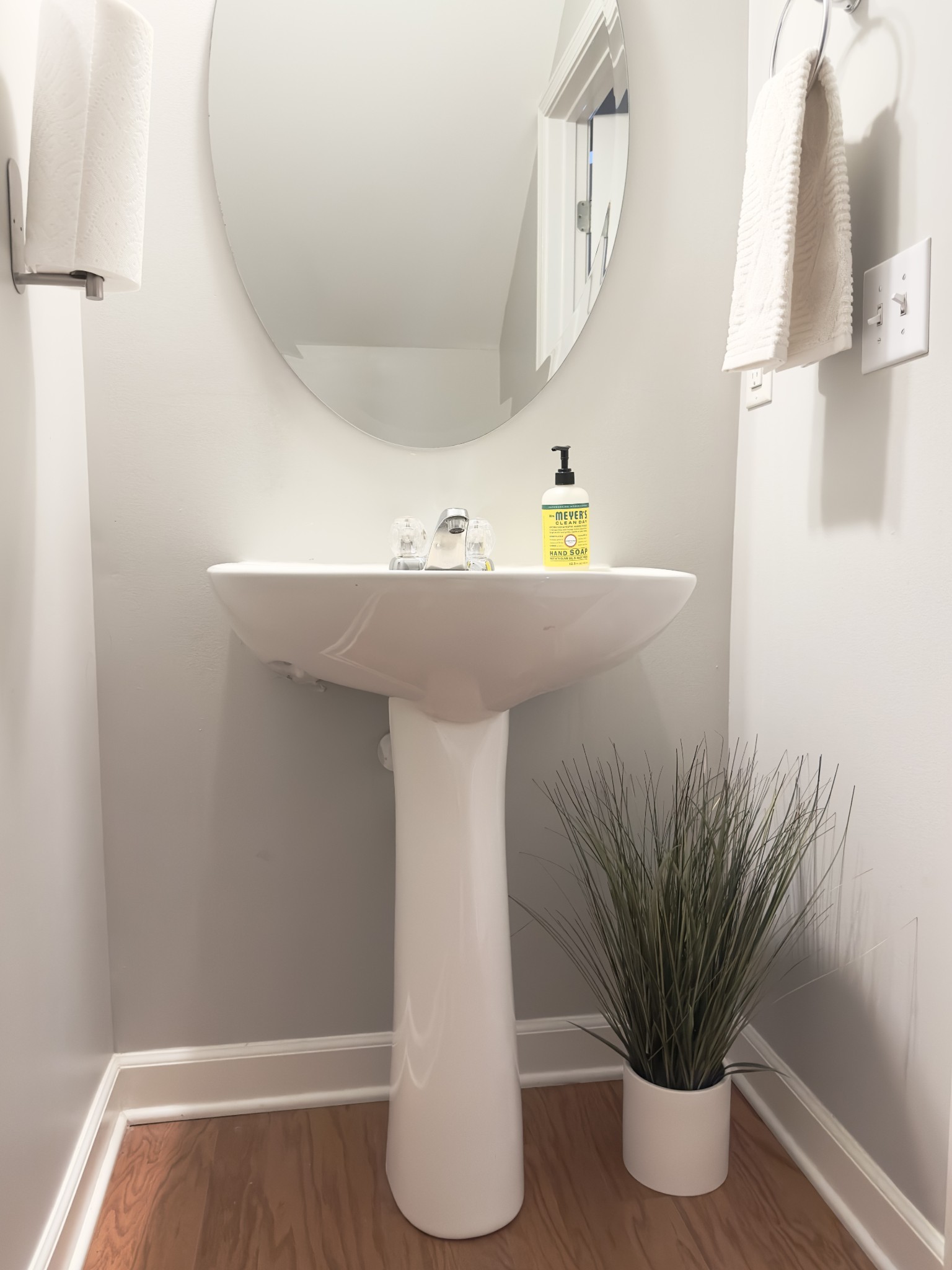 553 Rosedale Ave Unit: 104