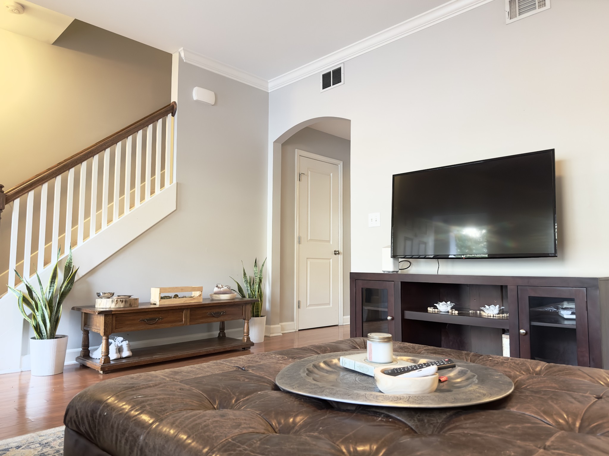553 Rosedale Ave Unit: 104