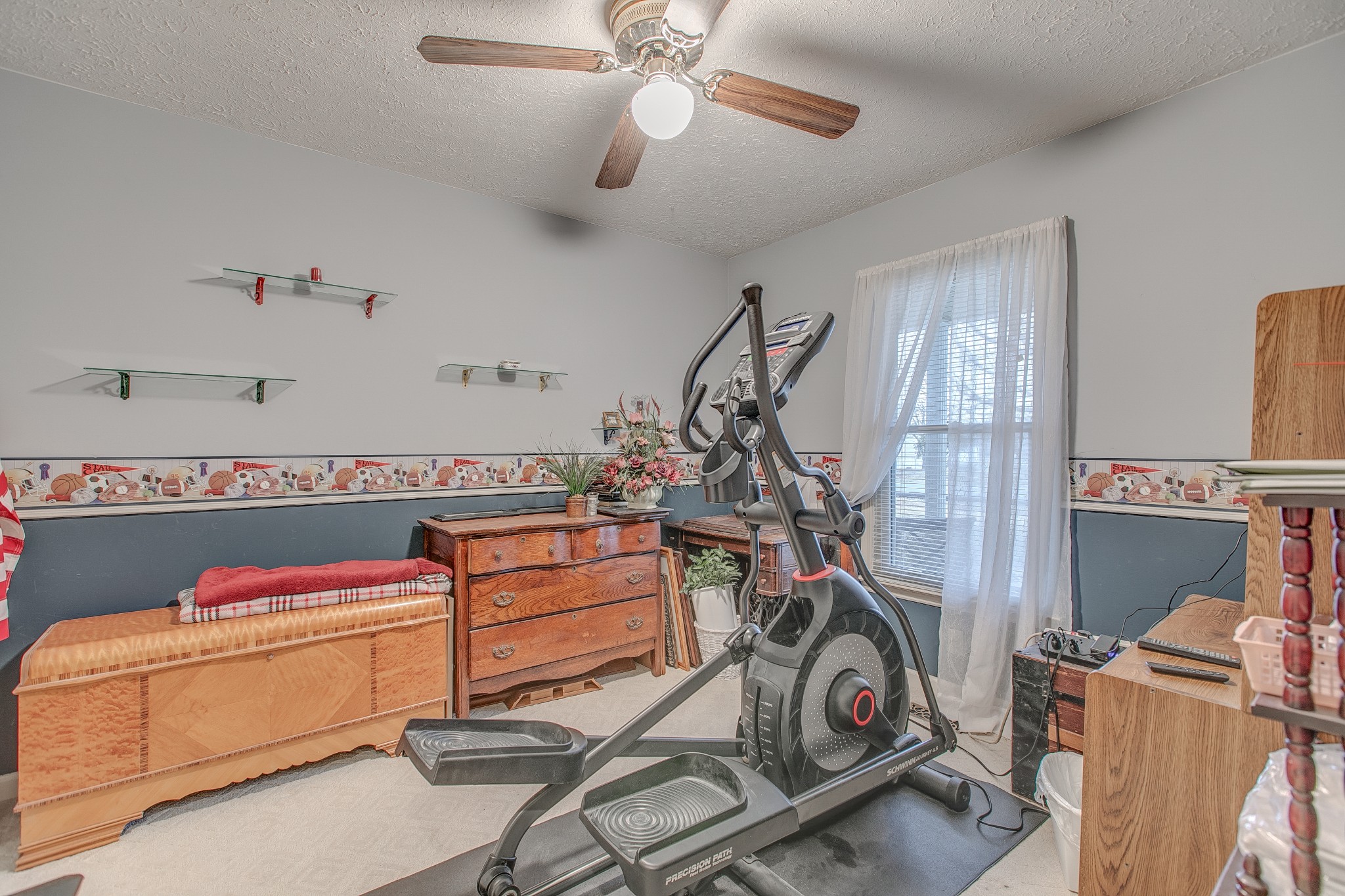 10314 Roanoke Dr