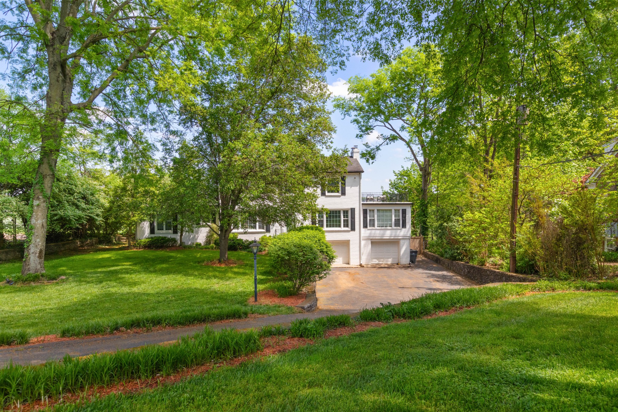 4018 Moss Rose Dr