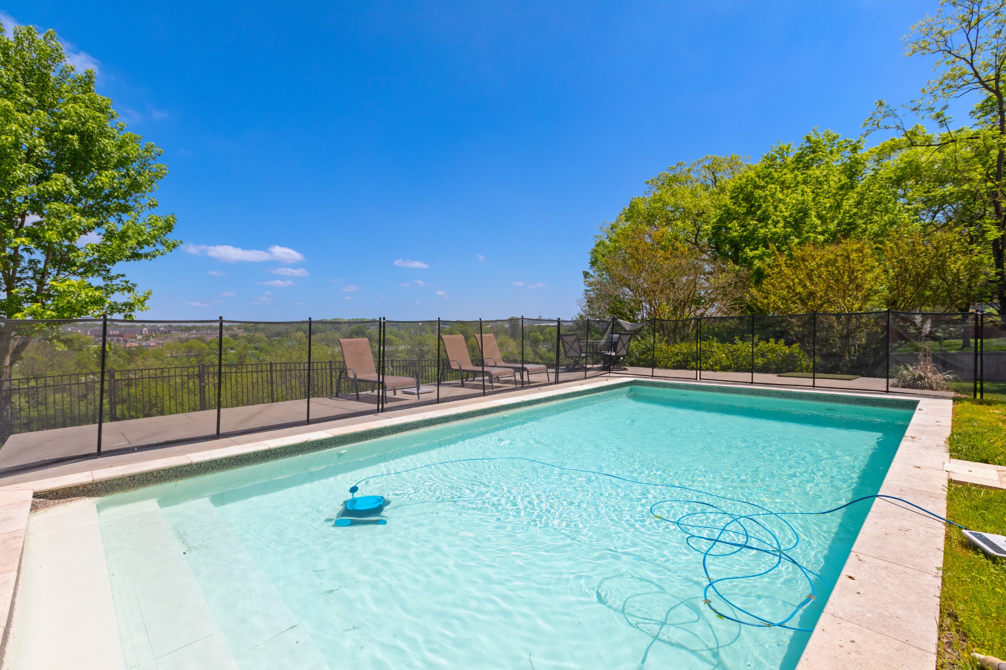 4018 Moss Rose Dr