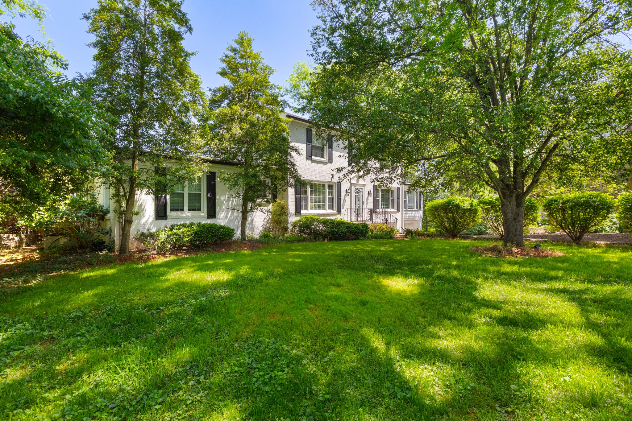 4018 Moss Rose Dr