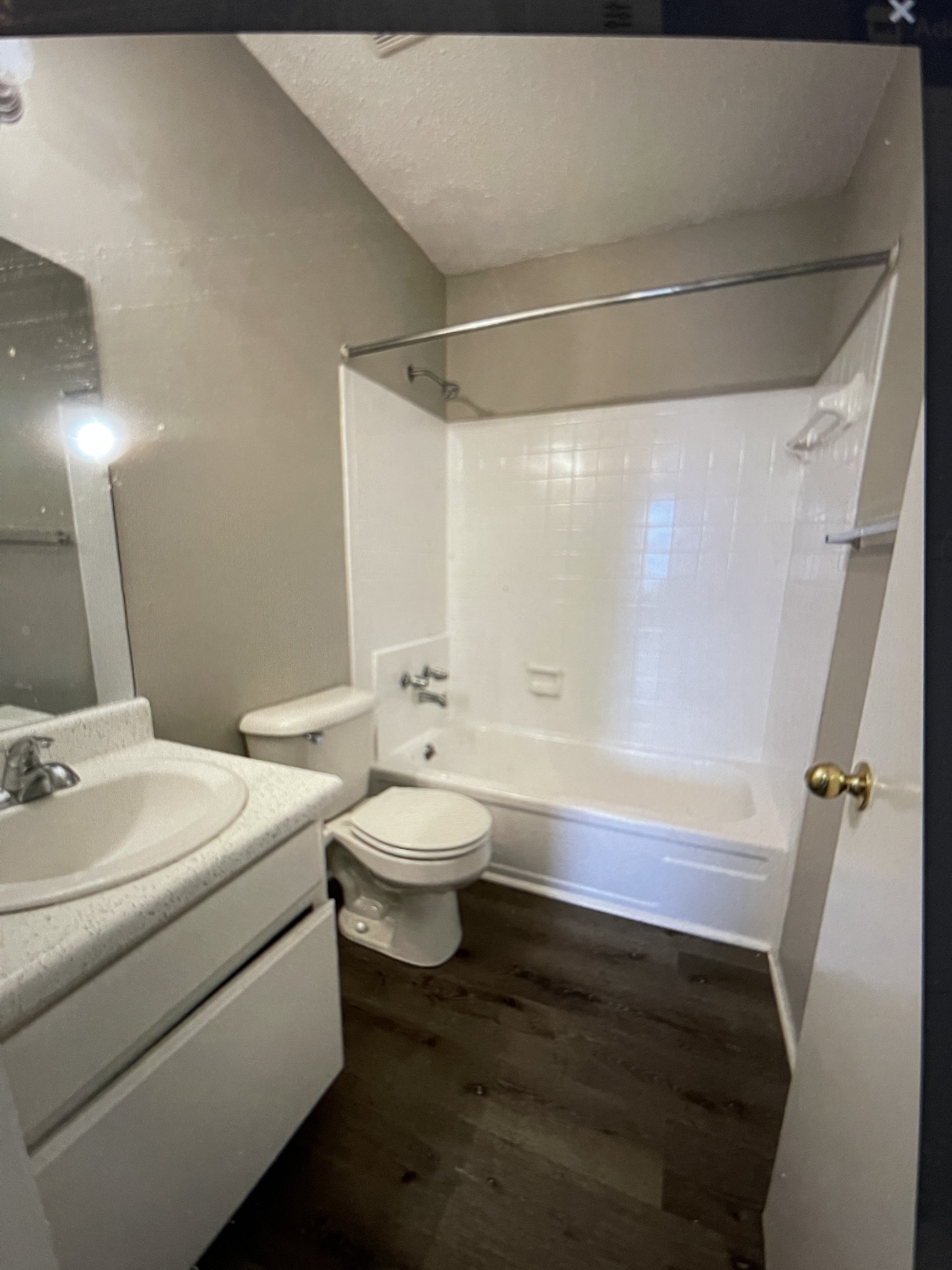 1120 N Maple St Unit: 4