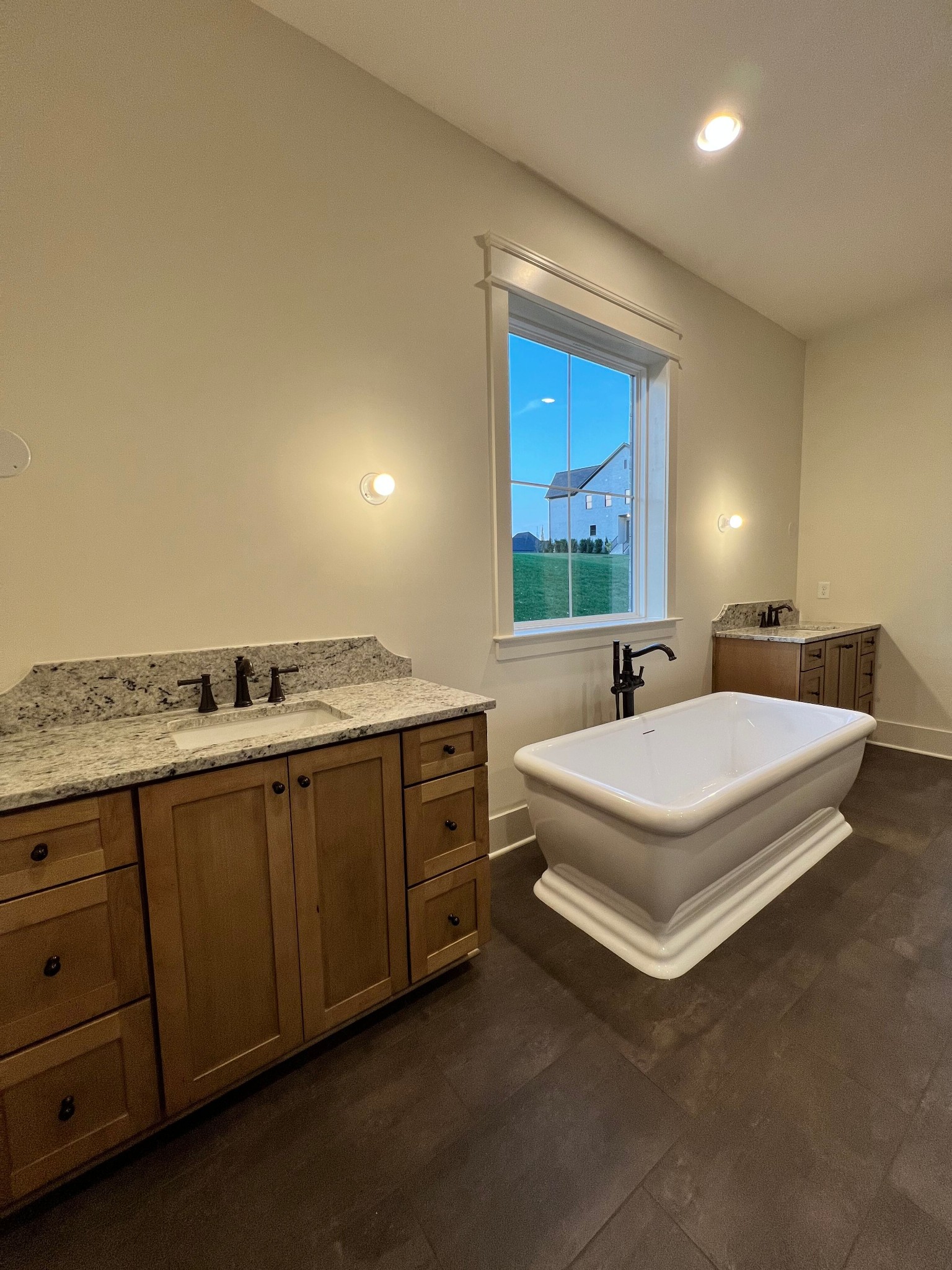1637 Champagne Ct