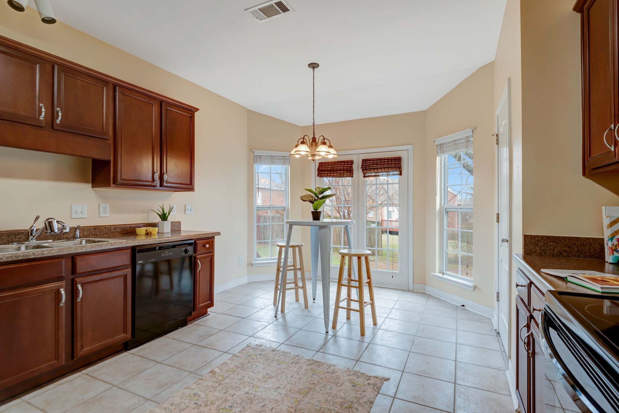 6921 Scarlet Ridge Dr