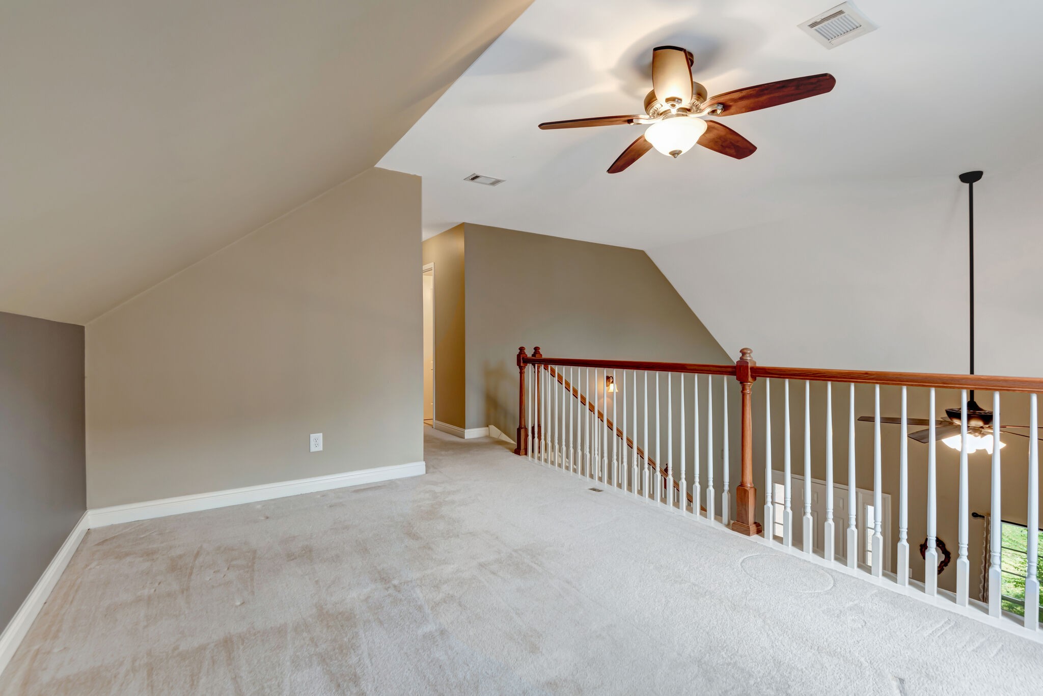 6921 Scarlet Ridge Dr