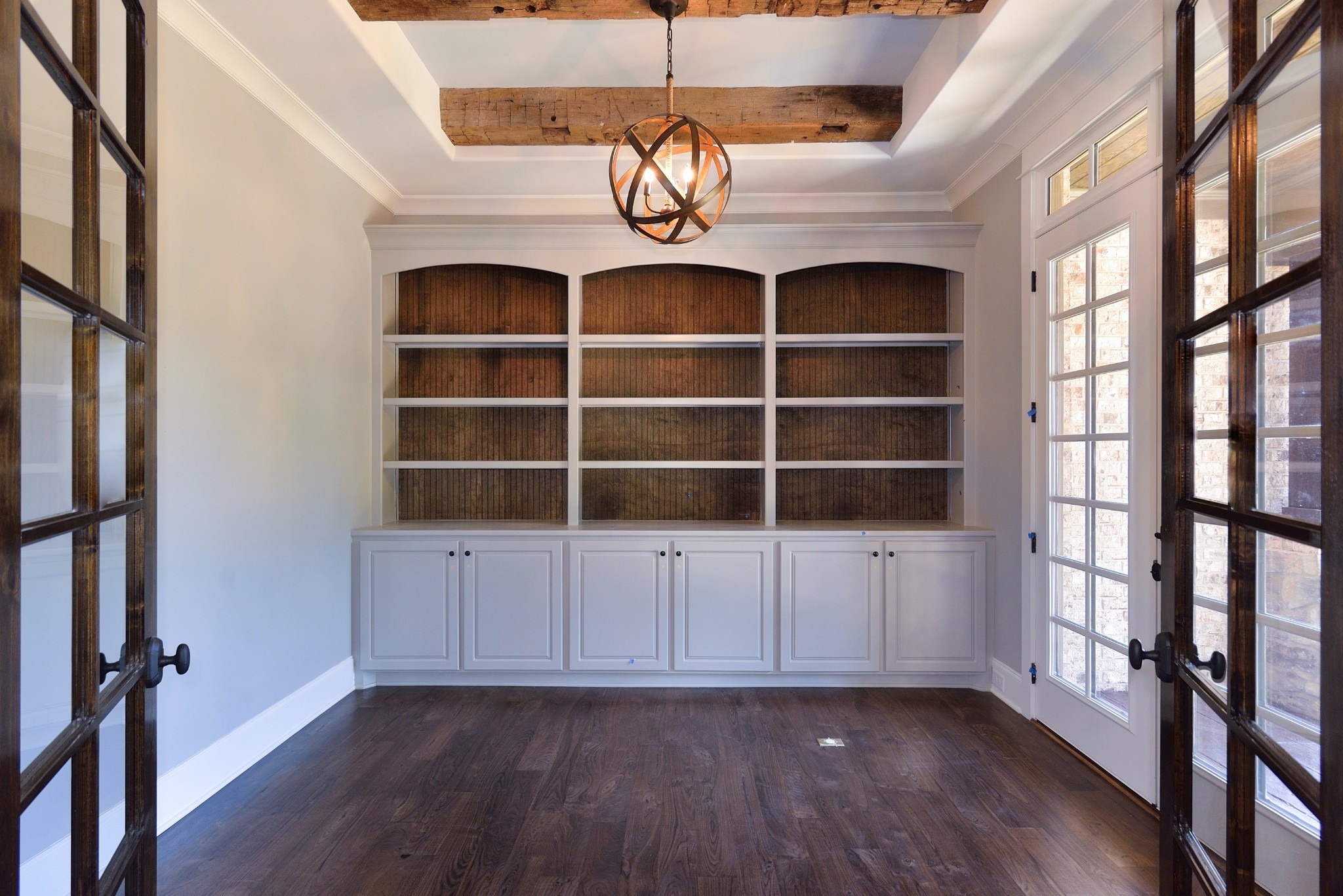 8105 Turning Point Drive