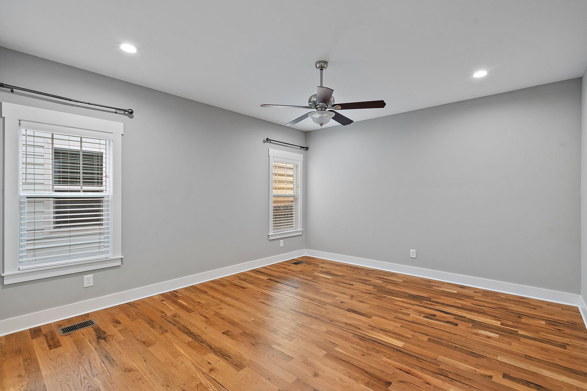1036A Iverson Ave