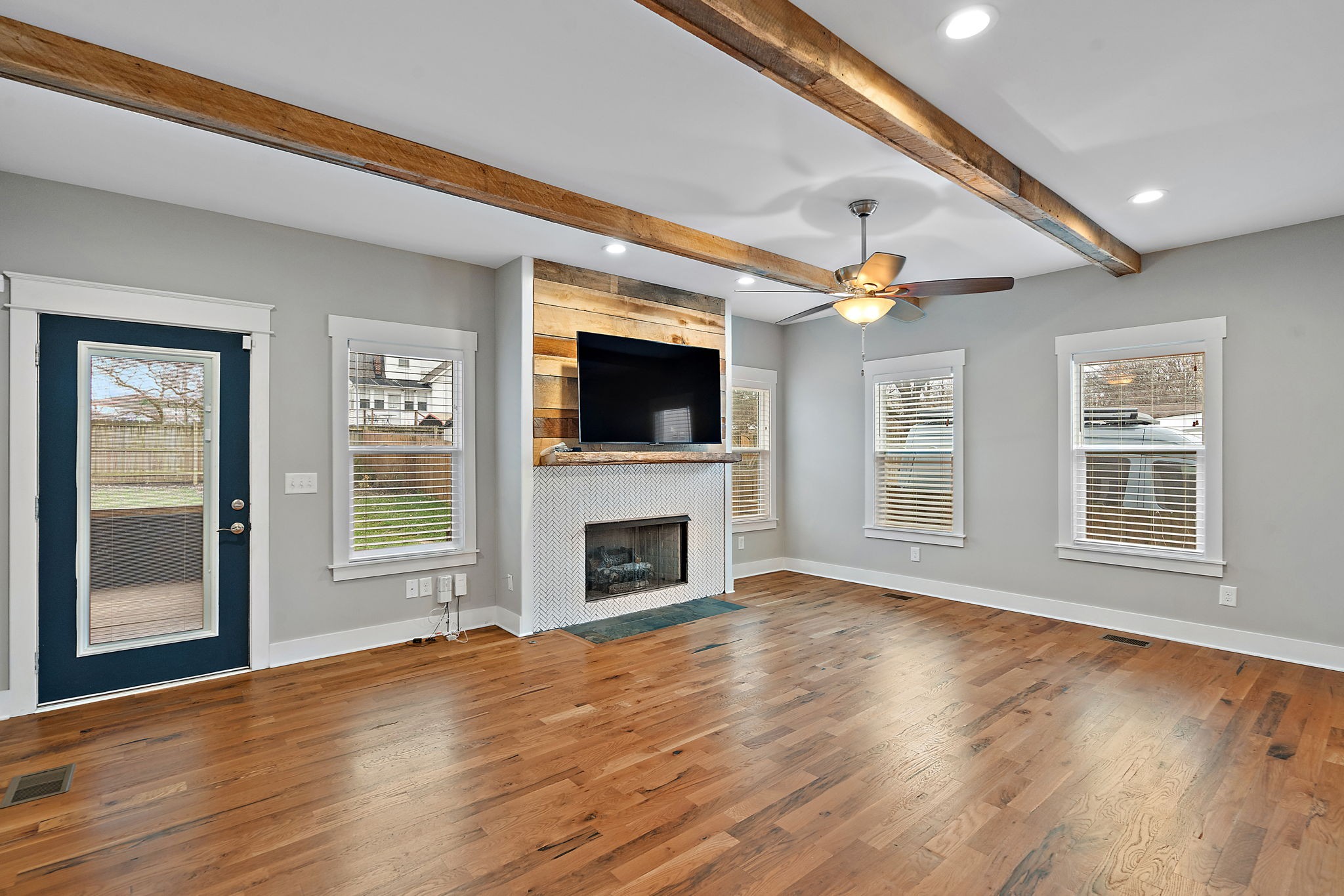 1036A Iverson Ave