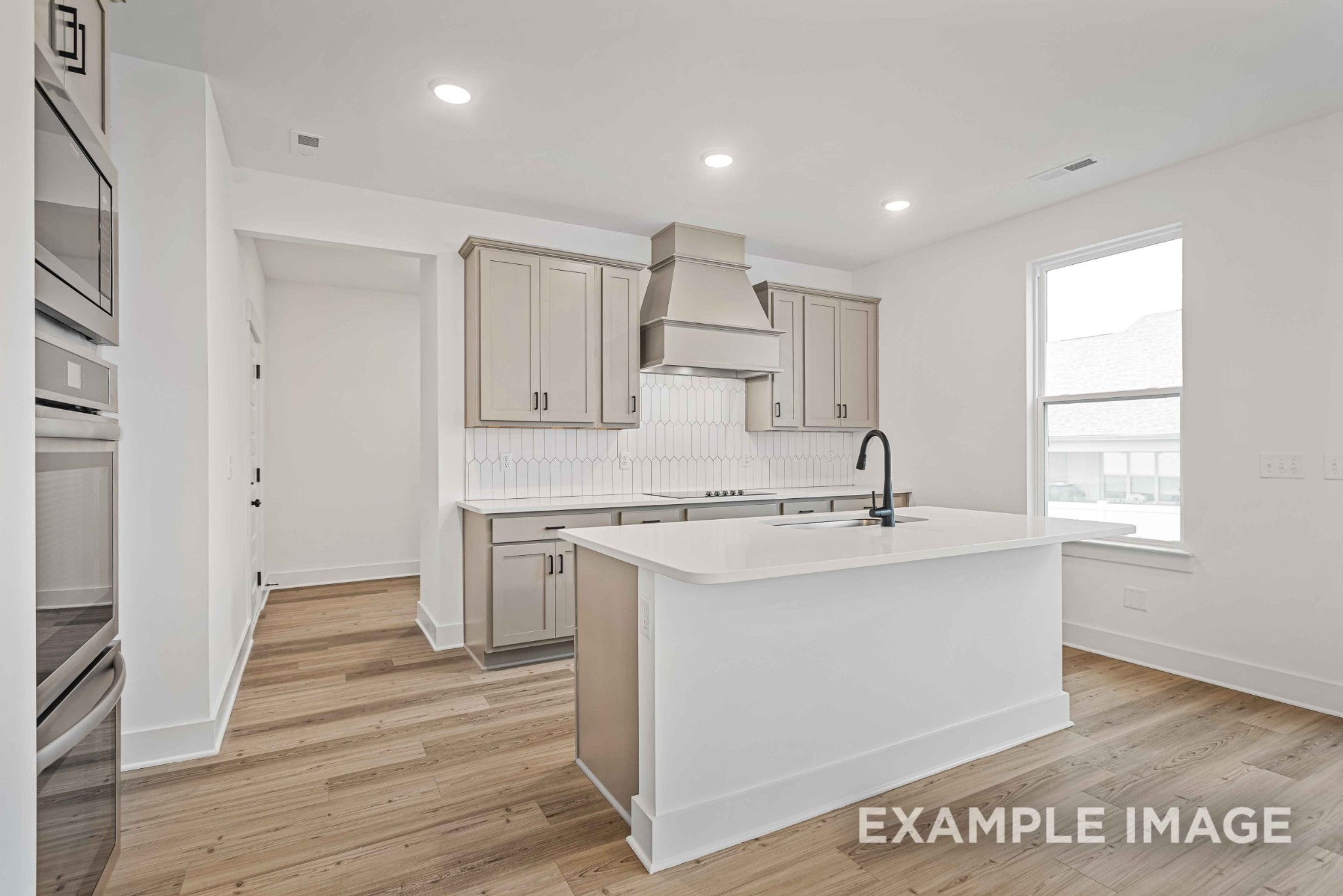 2406 Sunnyview Cove
