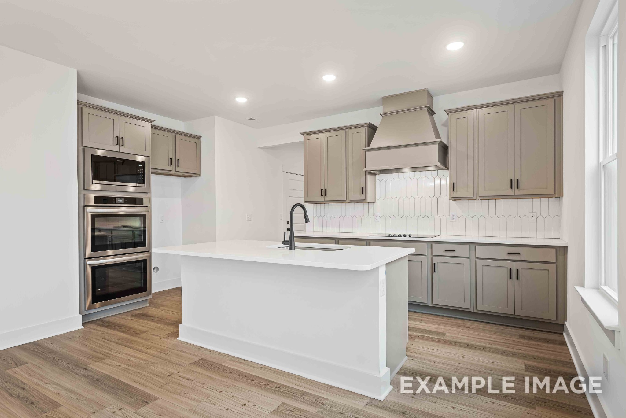 2406 Sunnyview Cove