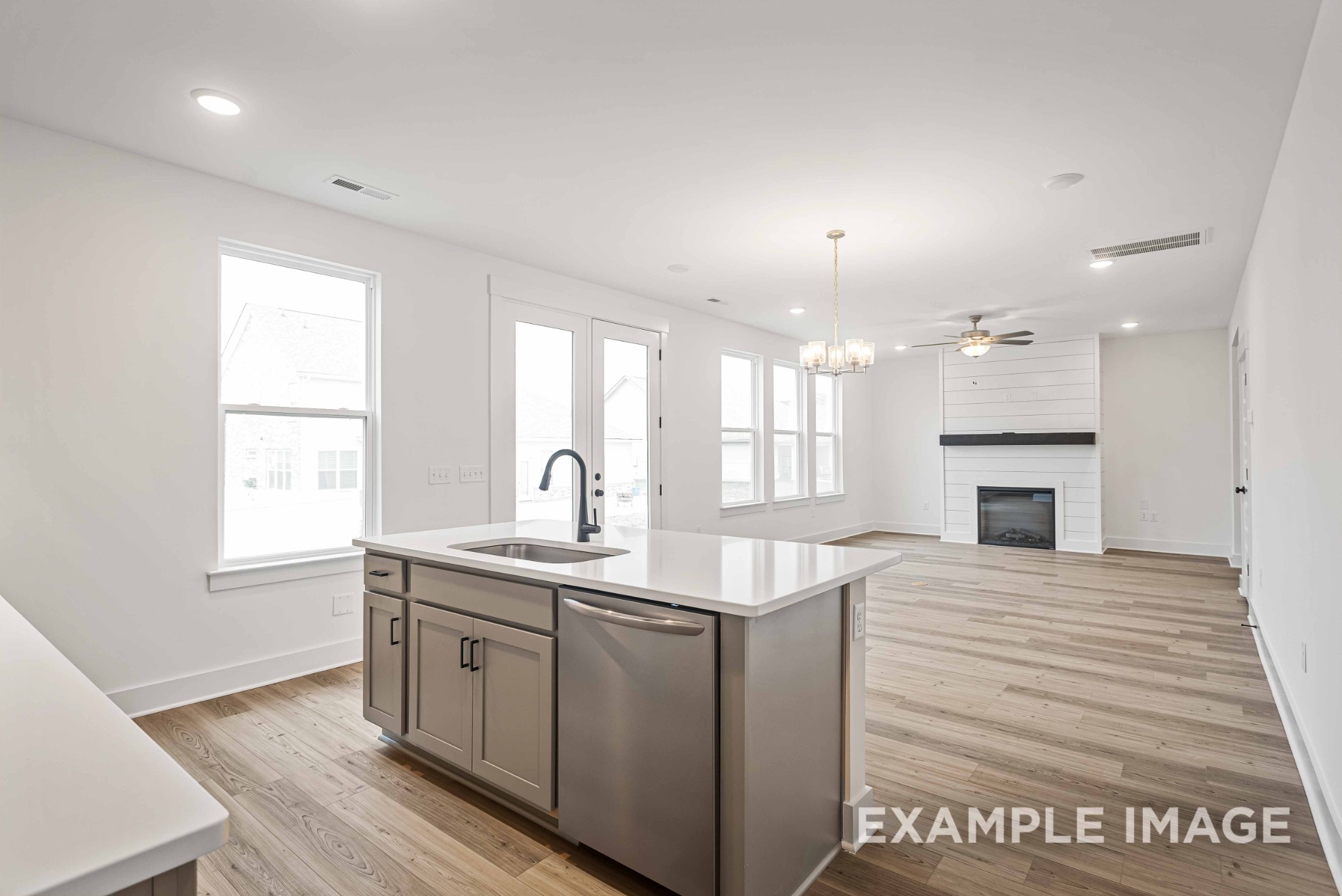 2406 Sunnyview Cove