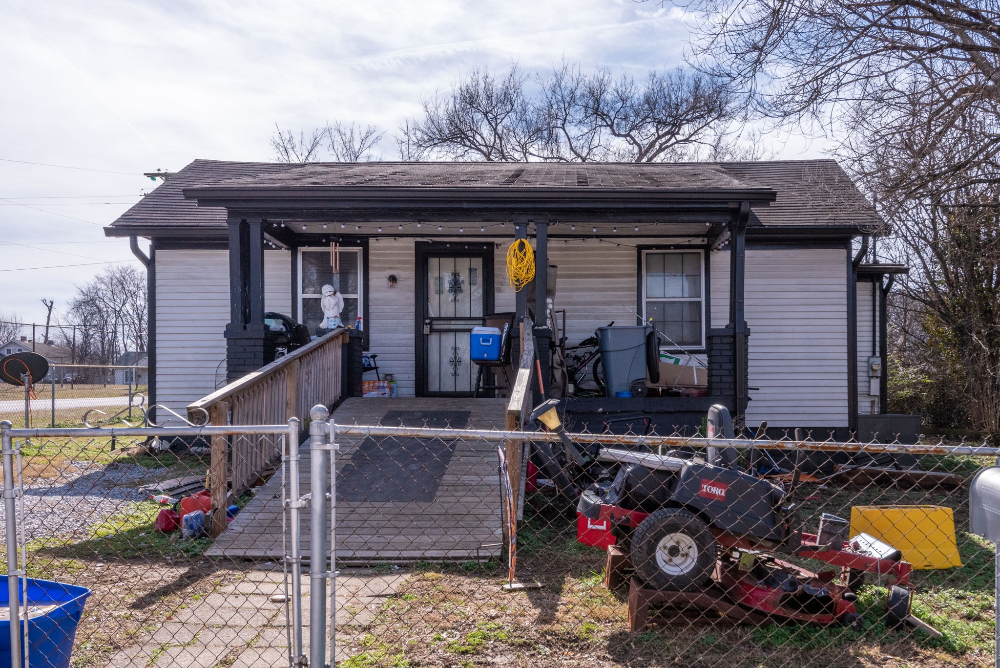299 Oriel Ave