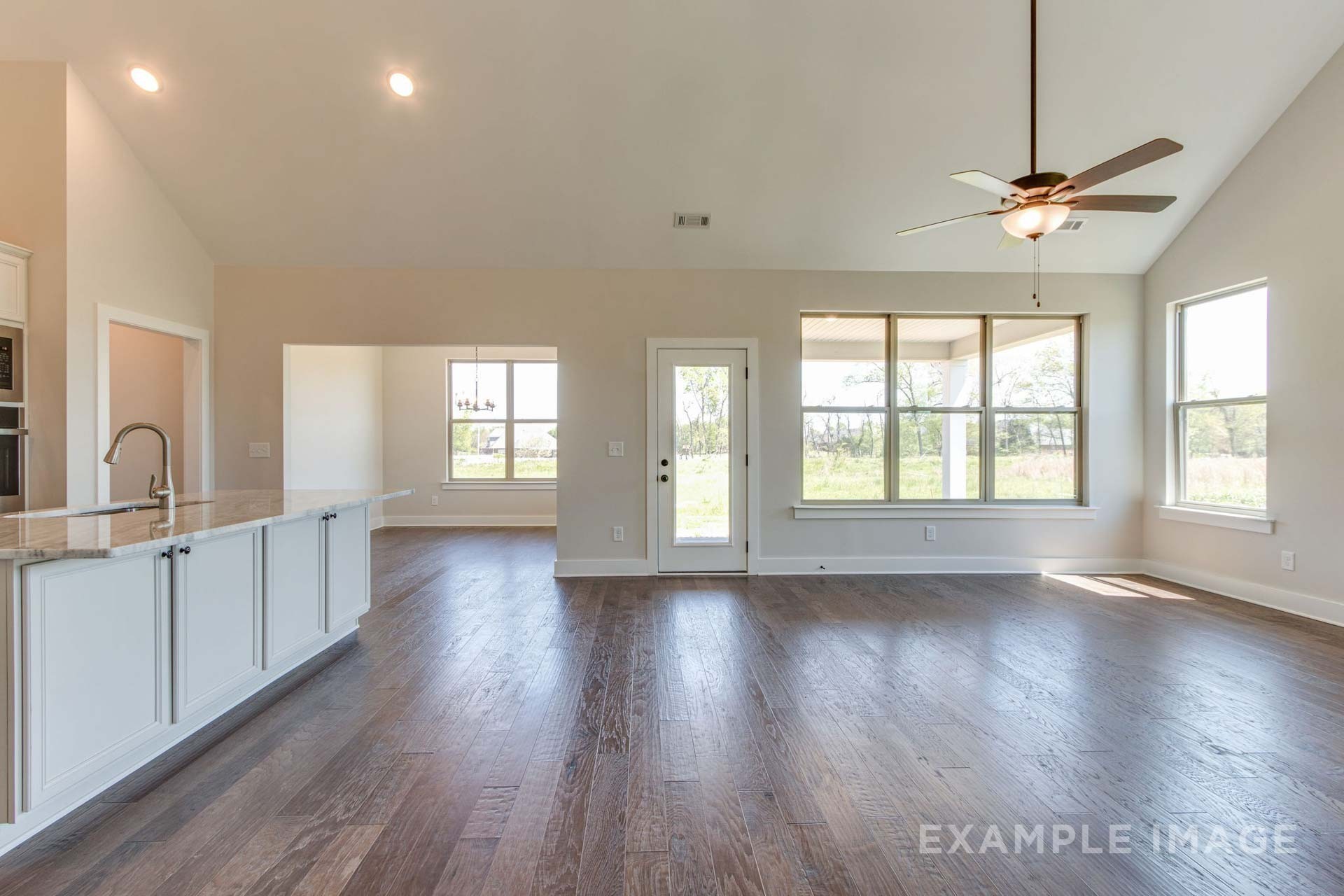 2423 Sunnyview Cove